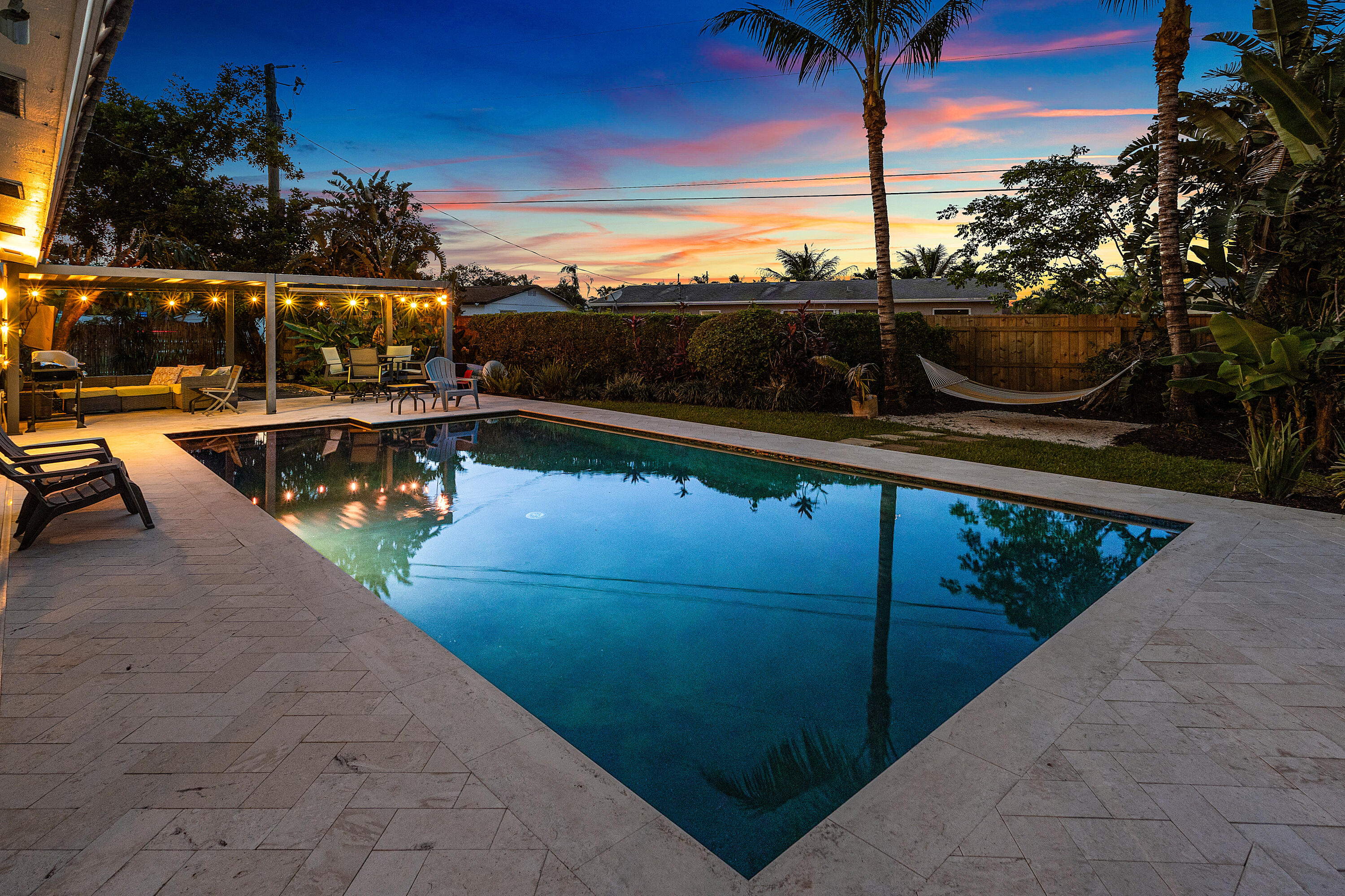 NORTH PALM BEACH VILLAGE OF 4 - Residential