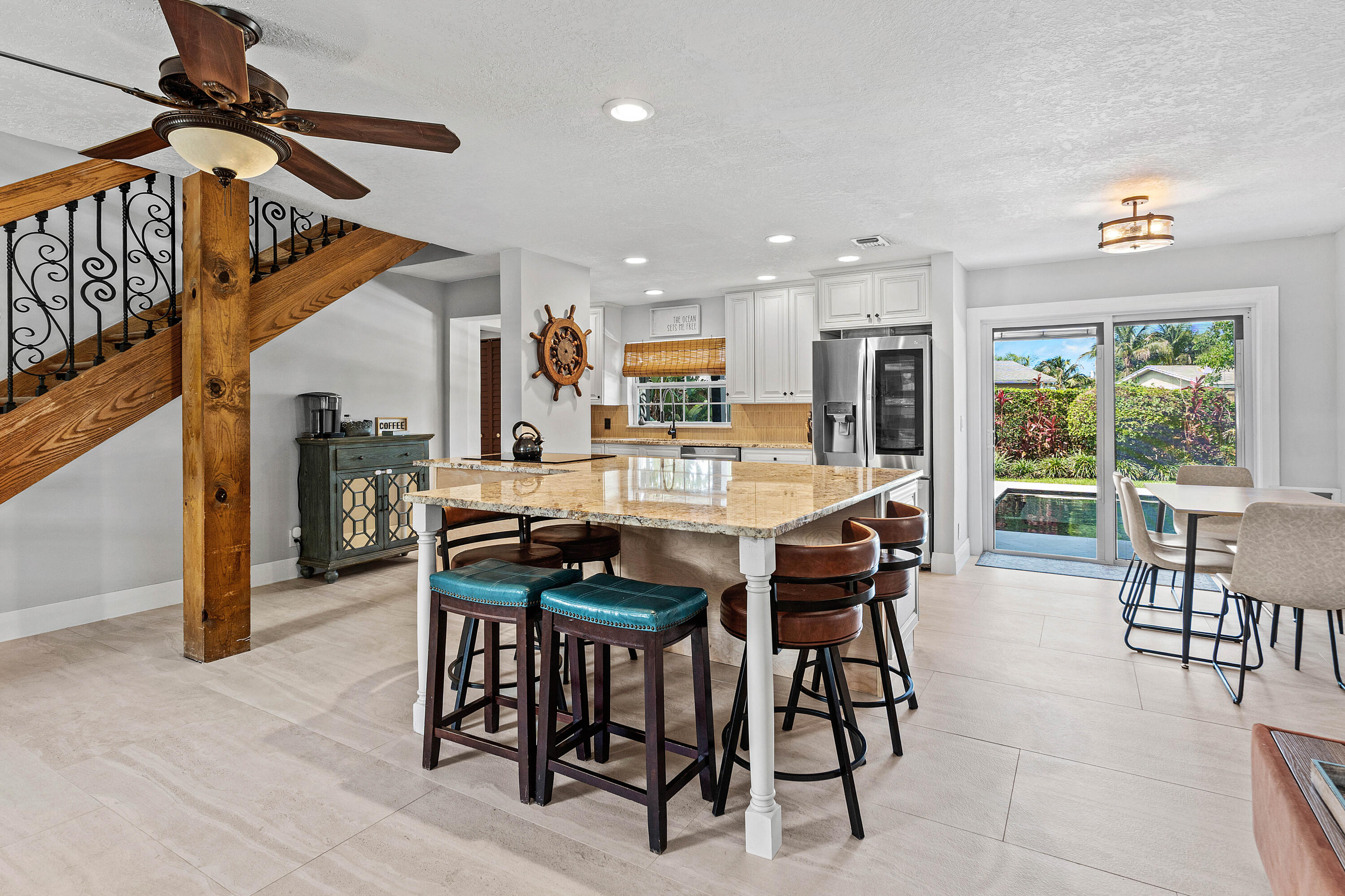 NORTH PALM BEACH VILLAGE OF 4 - Residential