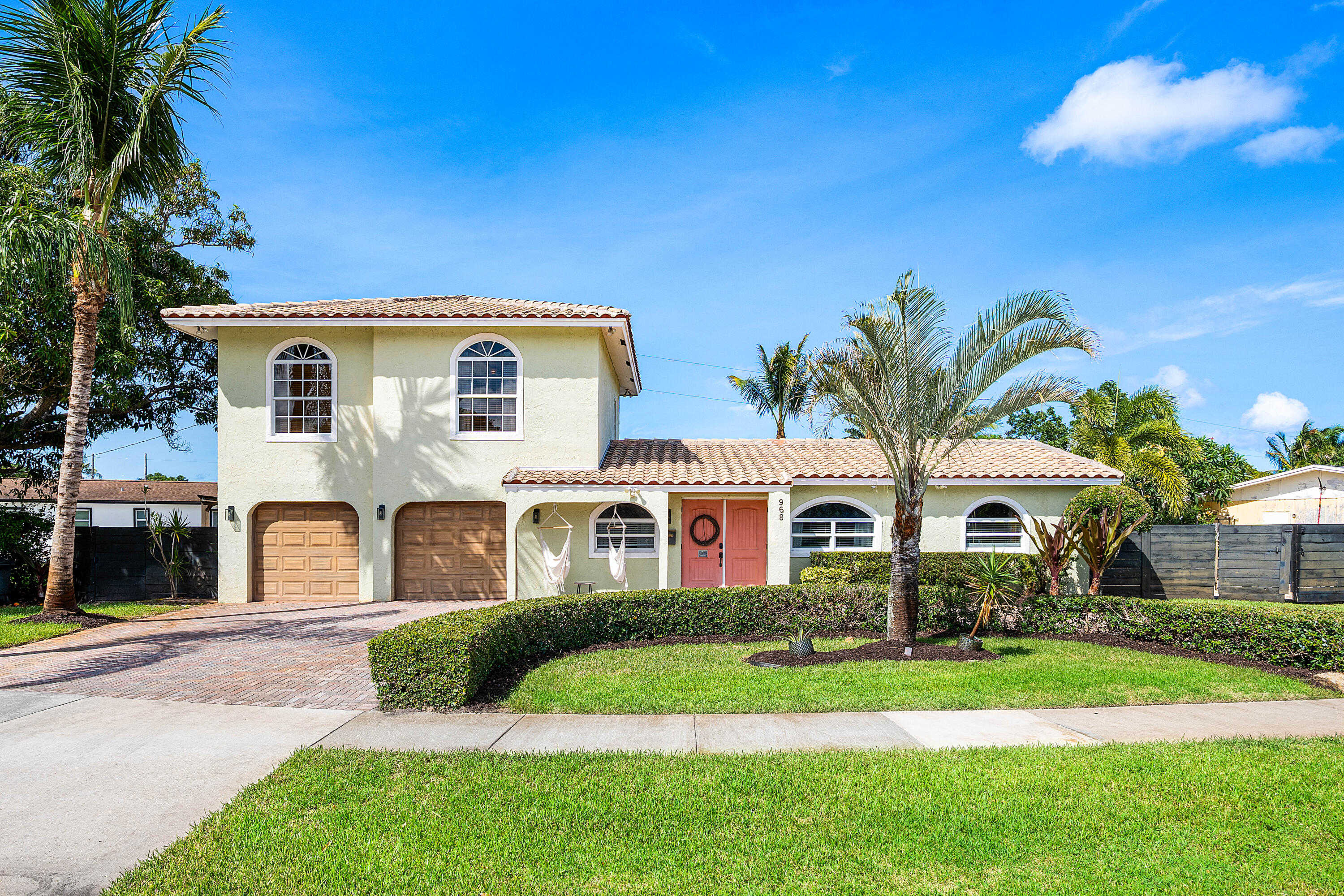 NORTH PALM BEACH VILLAGE OF 4 - Residential