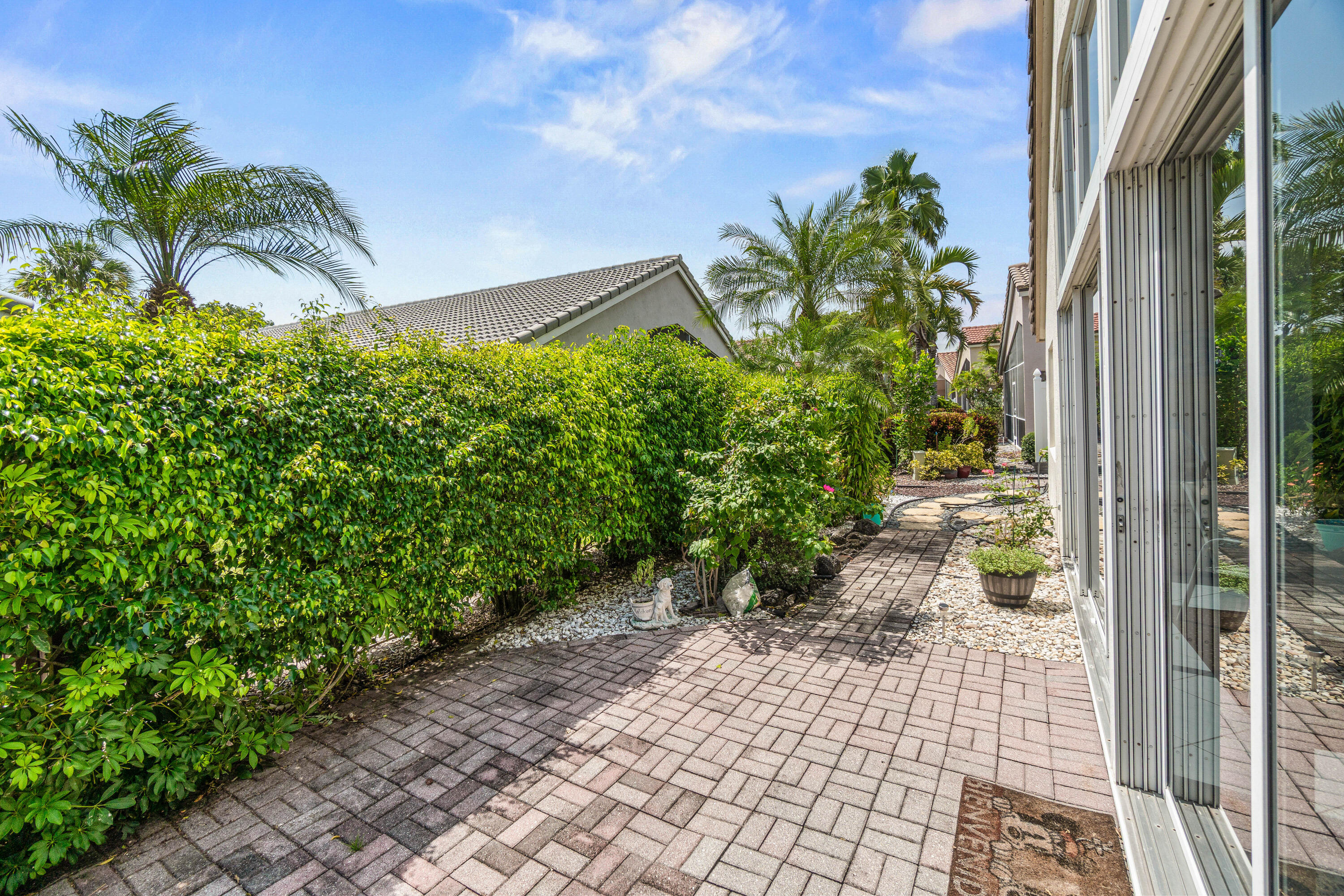 LAKERIDGE GREENS - Residential