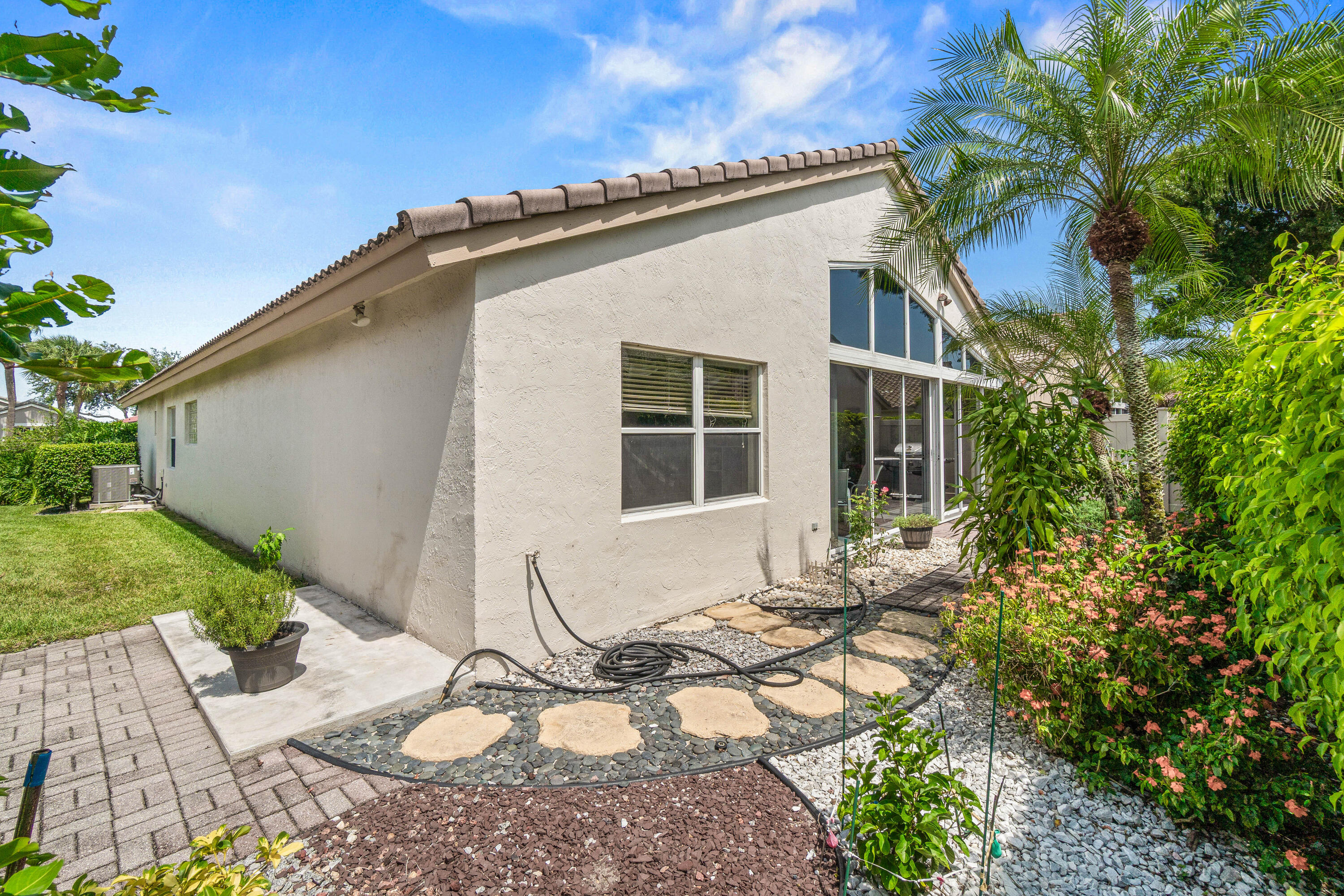 LAKERIDGE GREENS - Residential