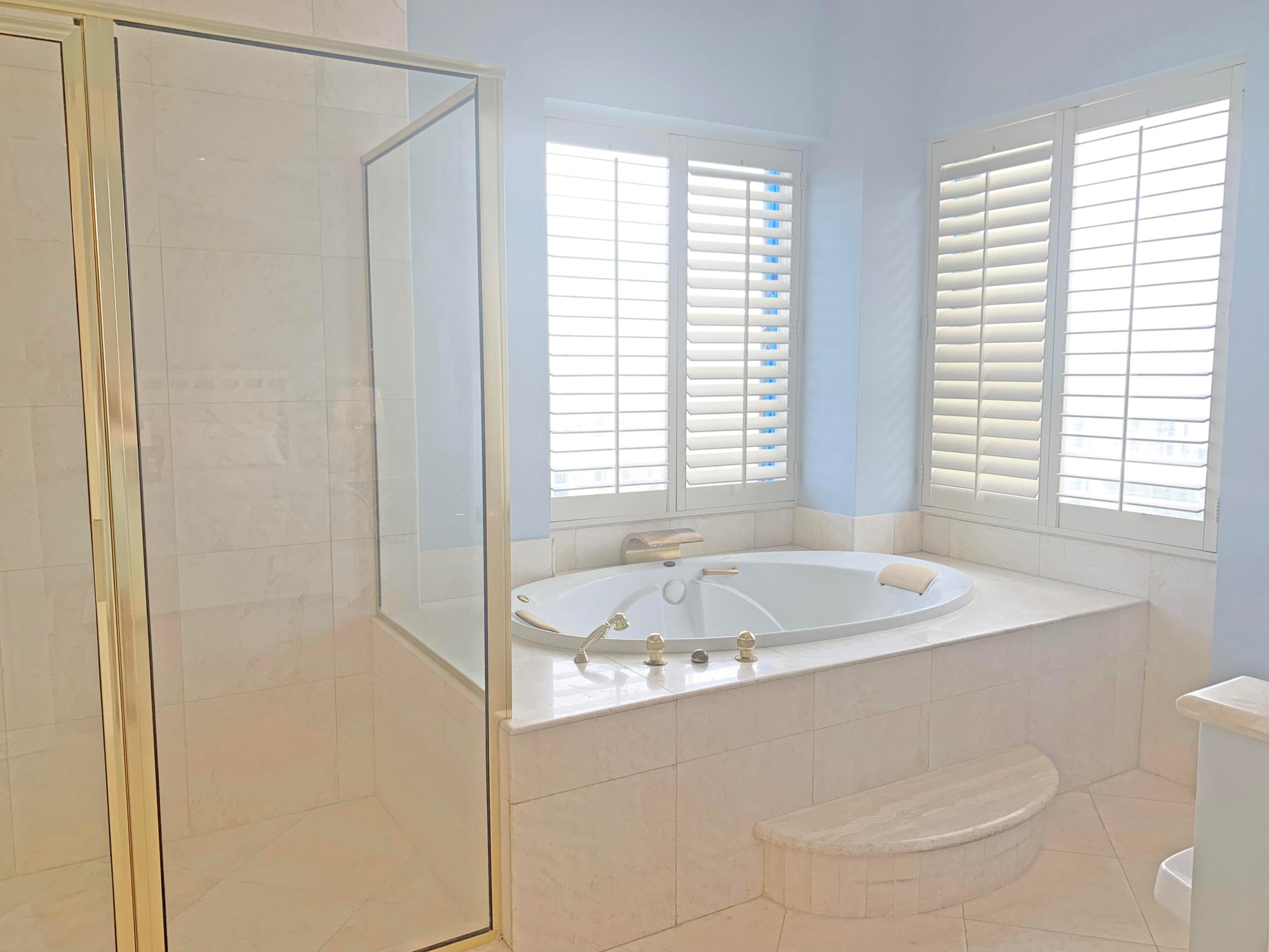 TRUMP PLAZA OF THE PALM BEACHES CONDO - Residential