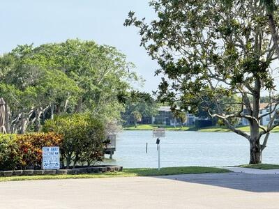 STRATFORD CONDOMINIUM - Residential