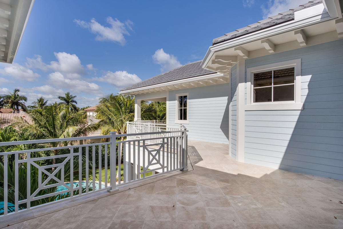 ROYAL PALM YACHT & COUNTRY CLUB - Residential