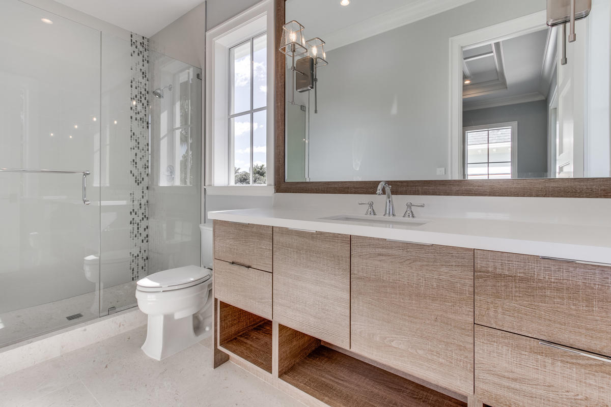 ROYAL PALM YACHT & COUNTRY CLUB - Residential