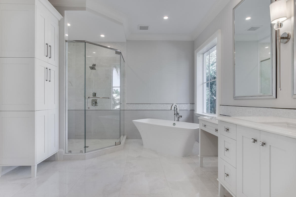 ROYAL PALM YACHT & COUNTRY CLUB - Residential