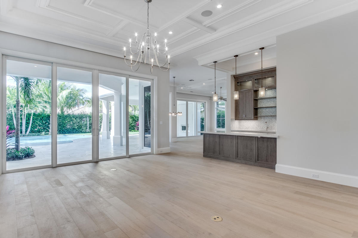 ROYAL PALM YACHT & COUNTRY CLUB - Residential