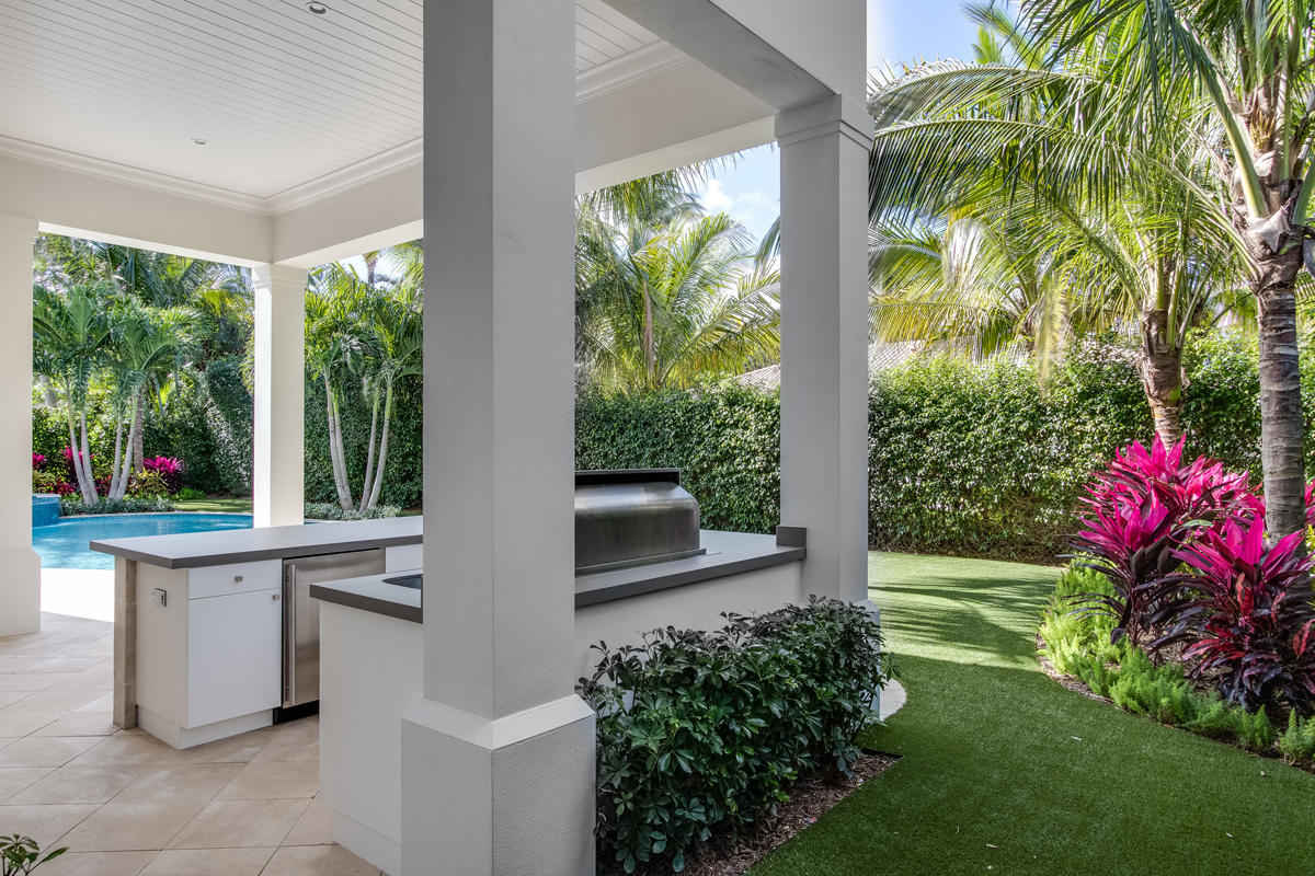 ROYAL PALM YACHT & COUNTRY CLUB - Residential