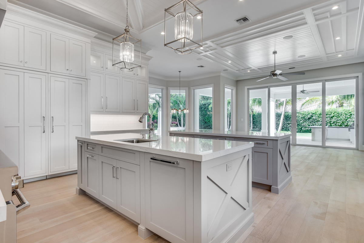 ROYAL PALM YACHT & COUNTRY CLUB - Residential