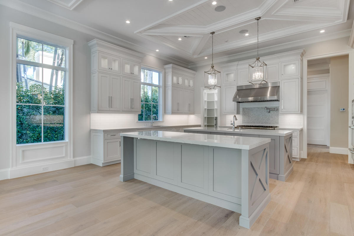 ROYAL PALM YACHT & COUNTRY CLUB - Residential