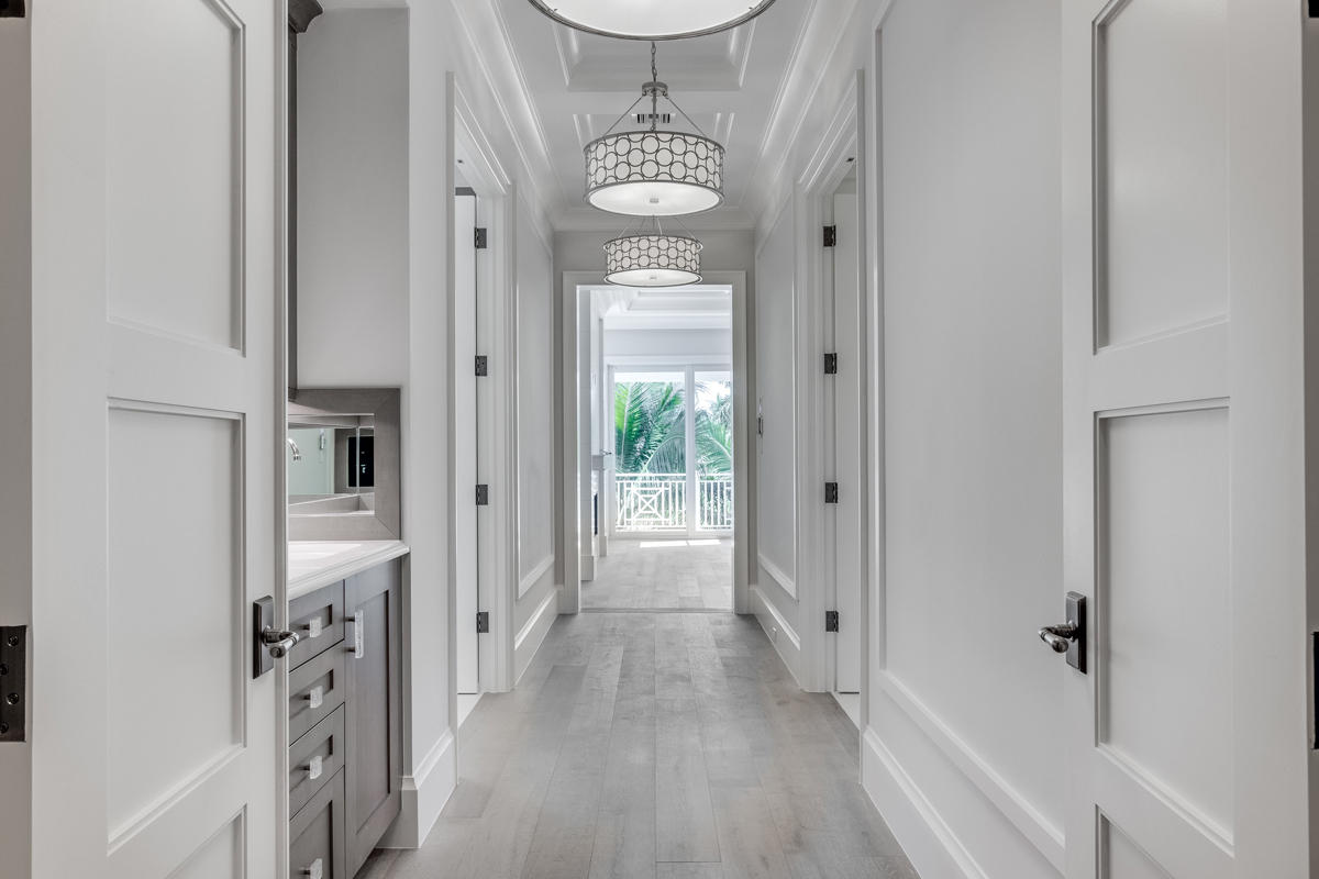 ROYAL PALM YACHT & COUNTRY CLUB - Residential