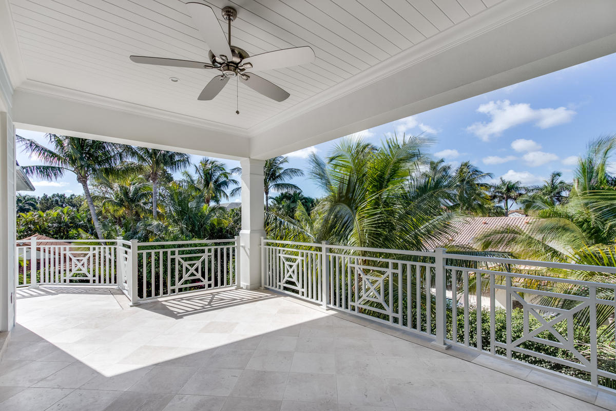 ROYAL PALM YACHT & COUNTRY CLUB - Residential