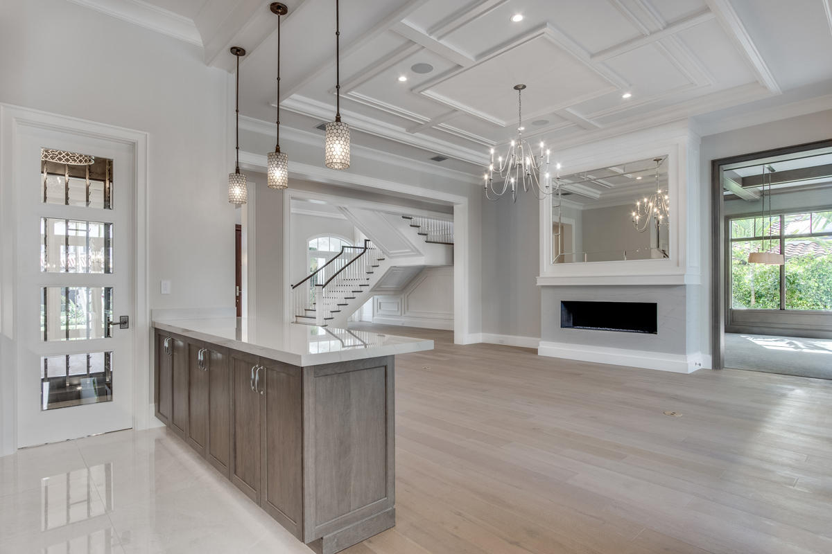 ROYAL PALM YACHT & COUNTRY CLUB - Residential