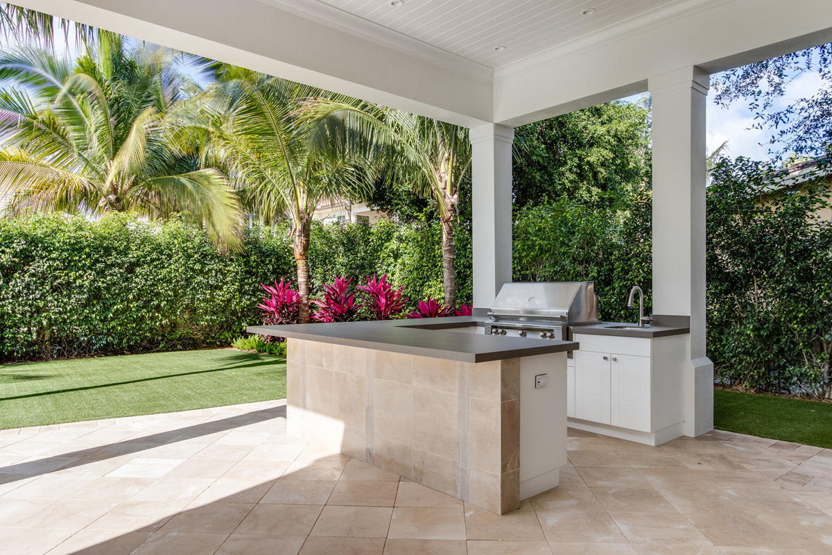 ROYAL PALM YACHT & COUNTRY CLUB - Residential