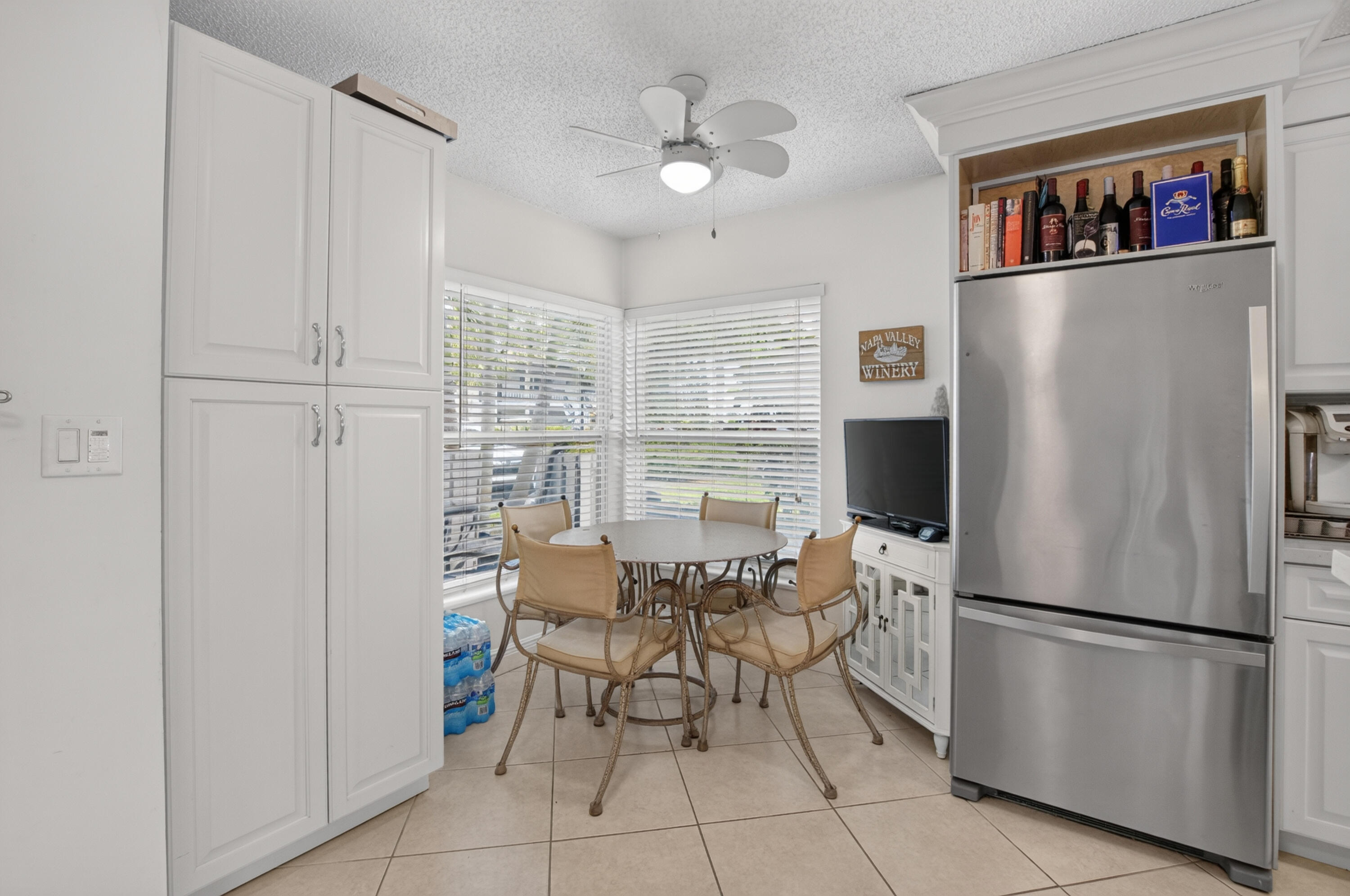 PALM GREENS AT VILLA DEL RAY CONDO - Residential