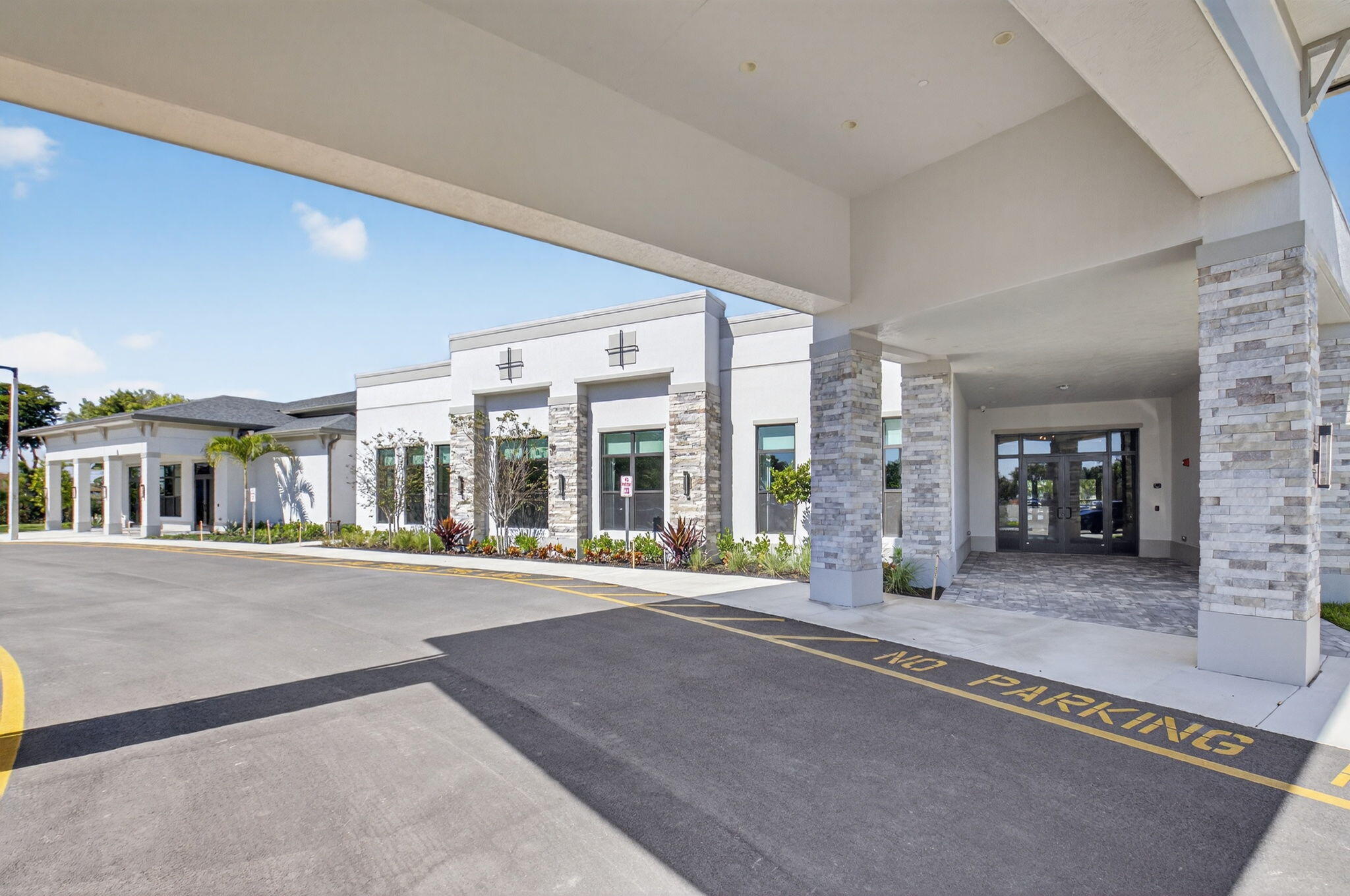 PALM GREENS AT VILLA DEL RAY CONDO - Residential