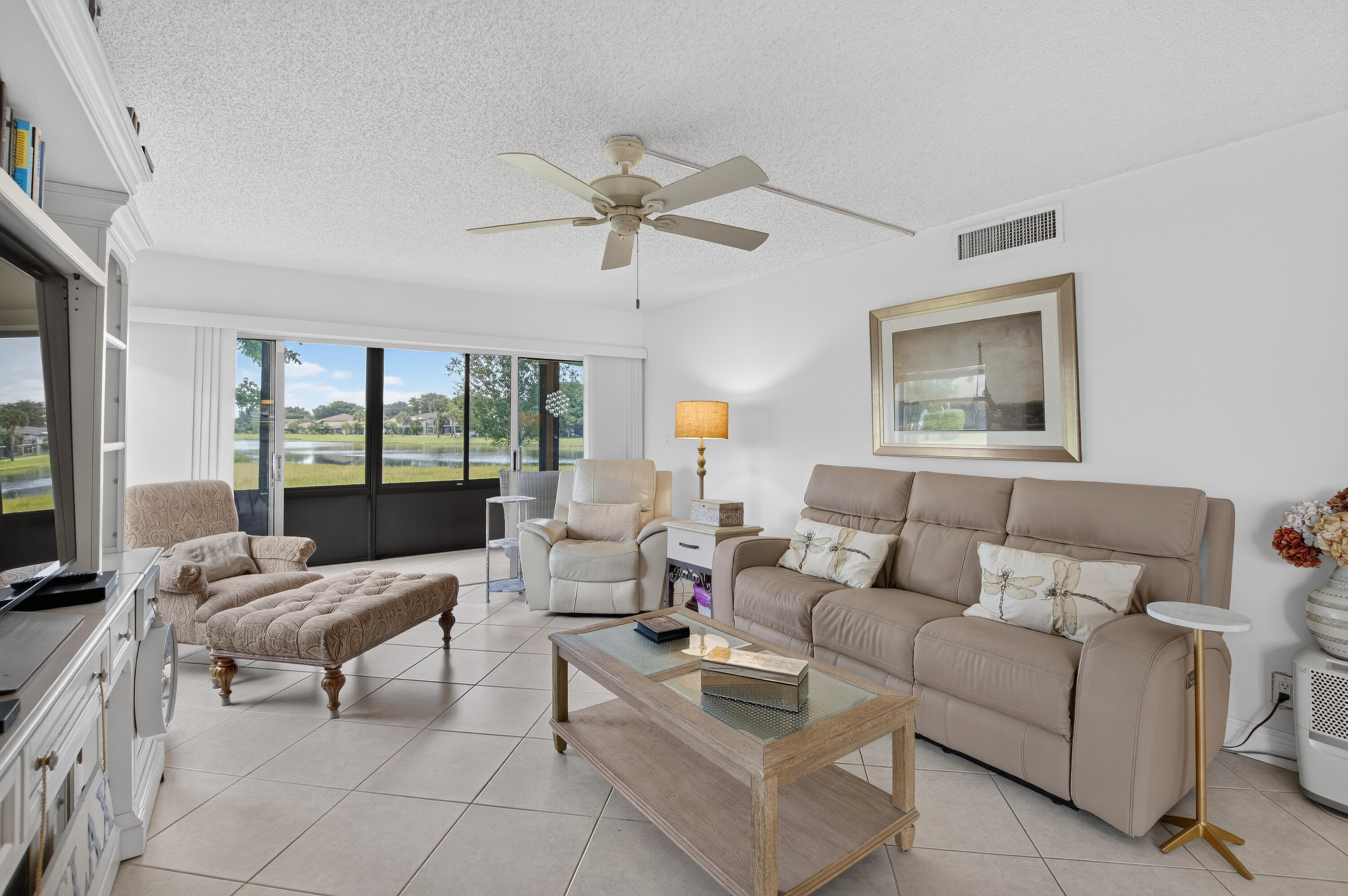PALM GREENS AT VILLA DEL RAY CONDO - Residential