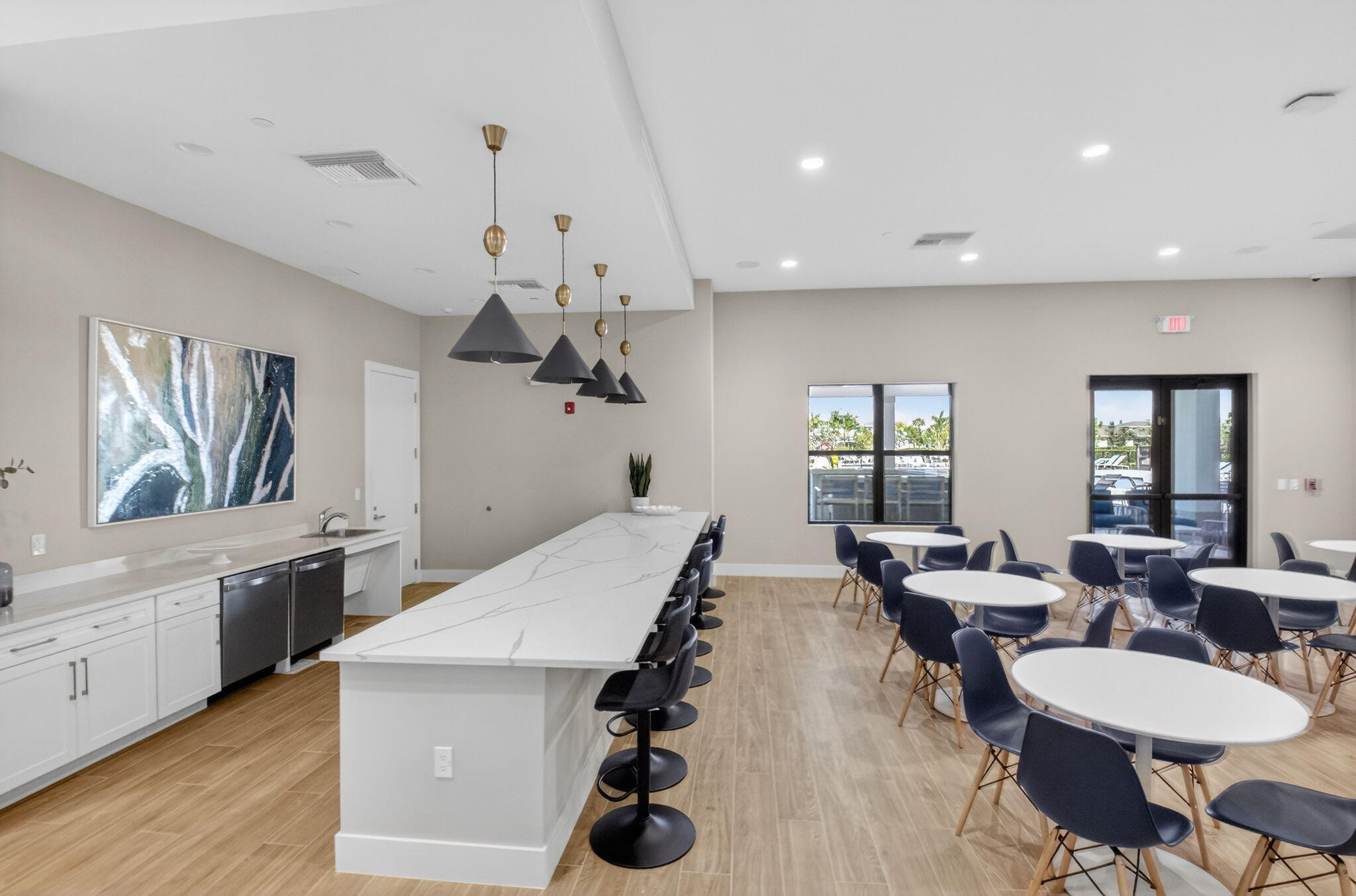 PALM GREENS AT VILLA DEL RAY CONDO - Residential