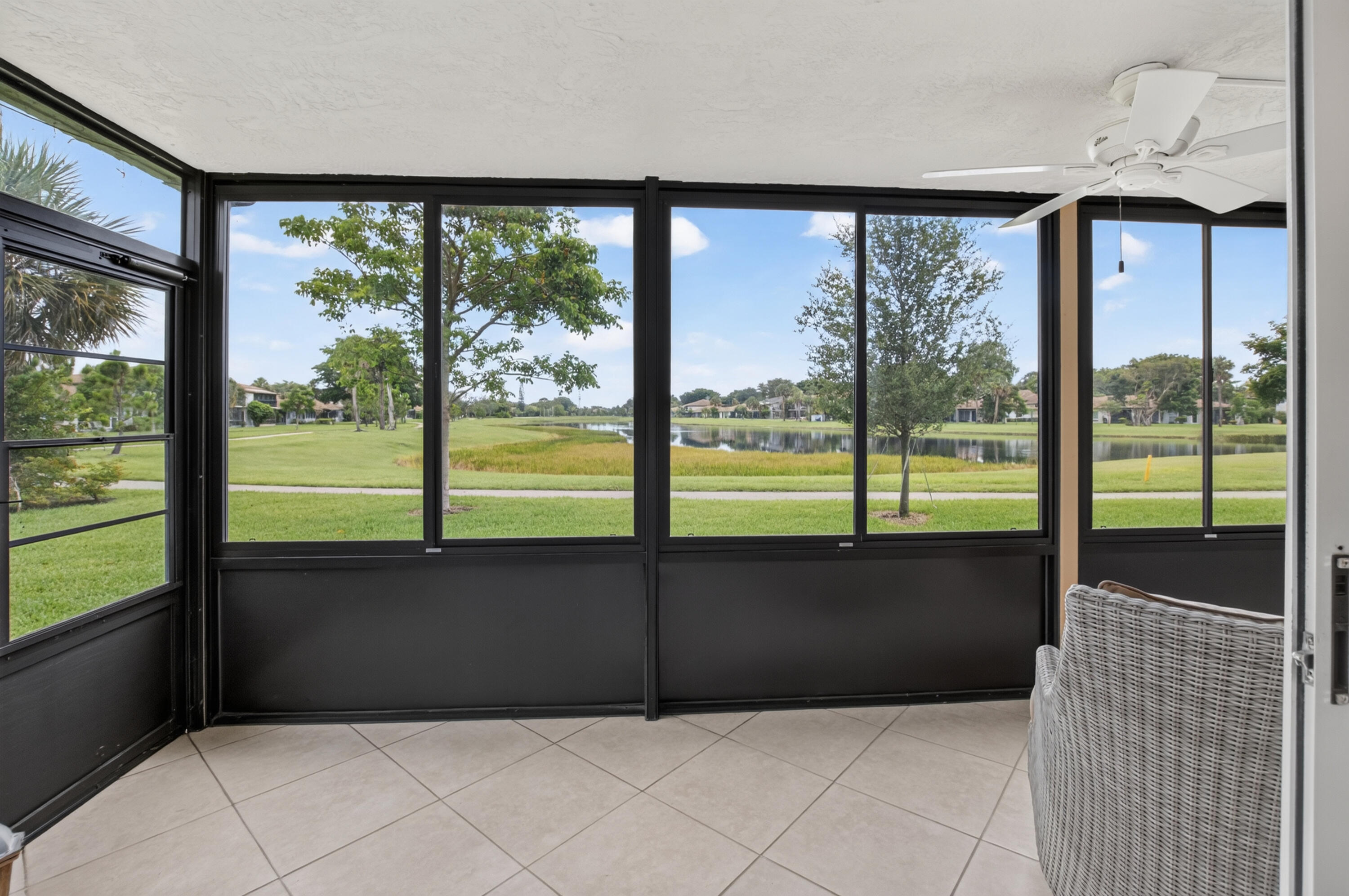 PALM GREENS AT VILLA DEL RAY CONDO - Residential