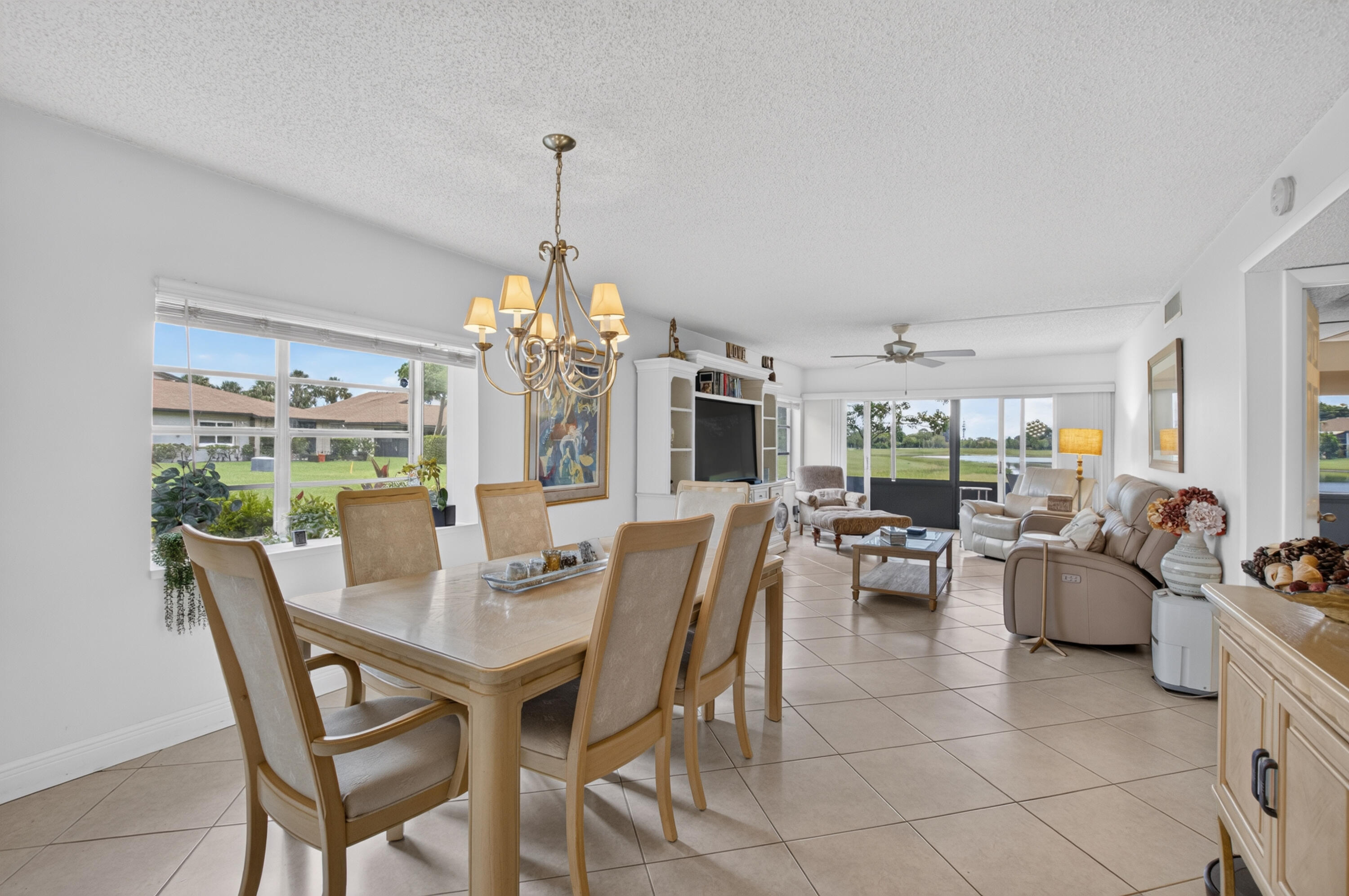 PALM GREENS AT VILLA DEL RAY CONDO - Residential
