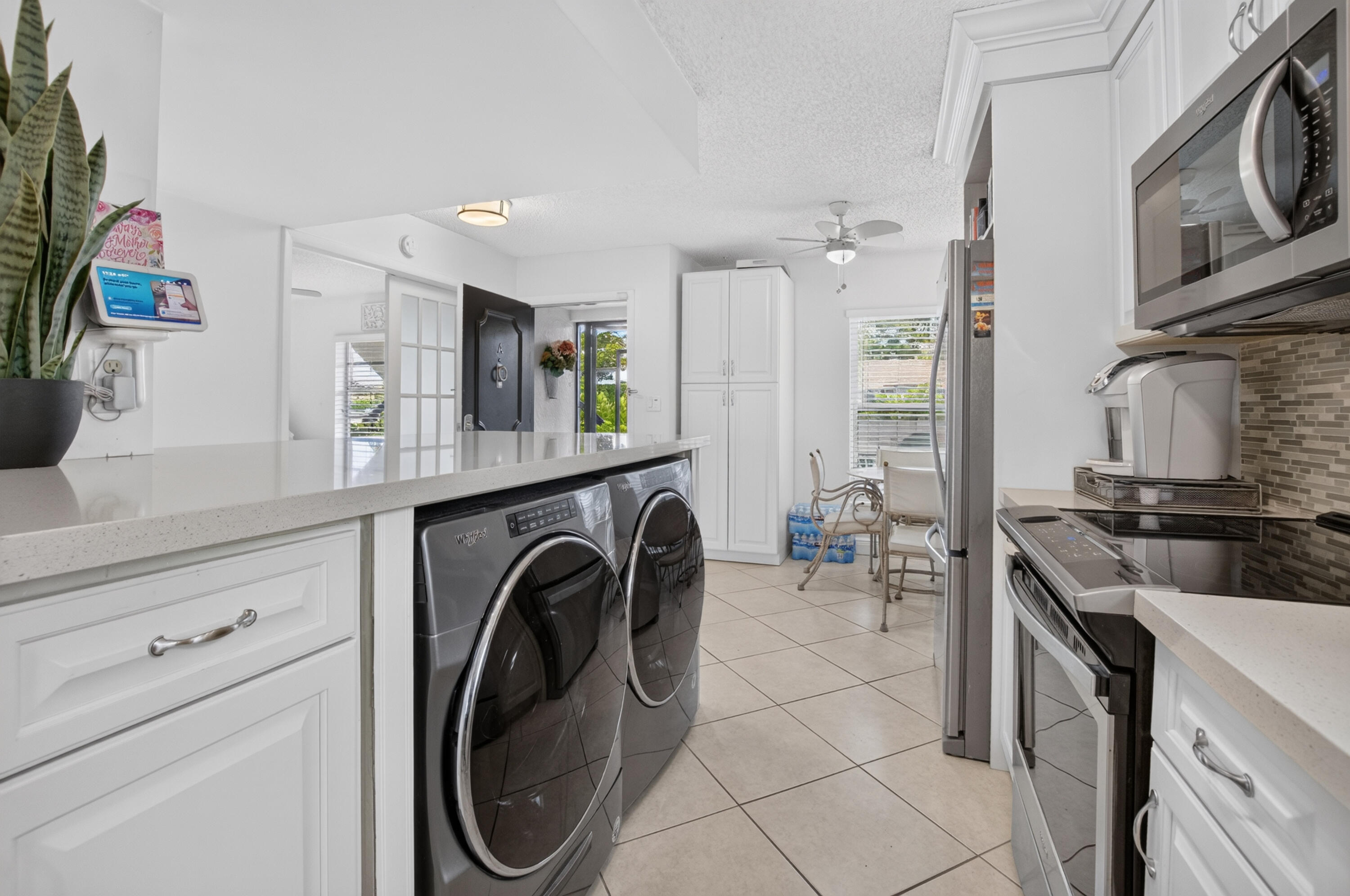 PALM GREENS AT VILLA DEL RAY CONDO - Residential