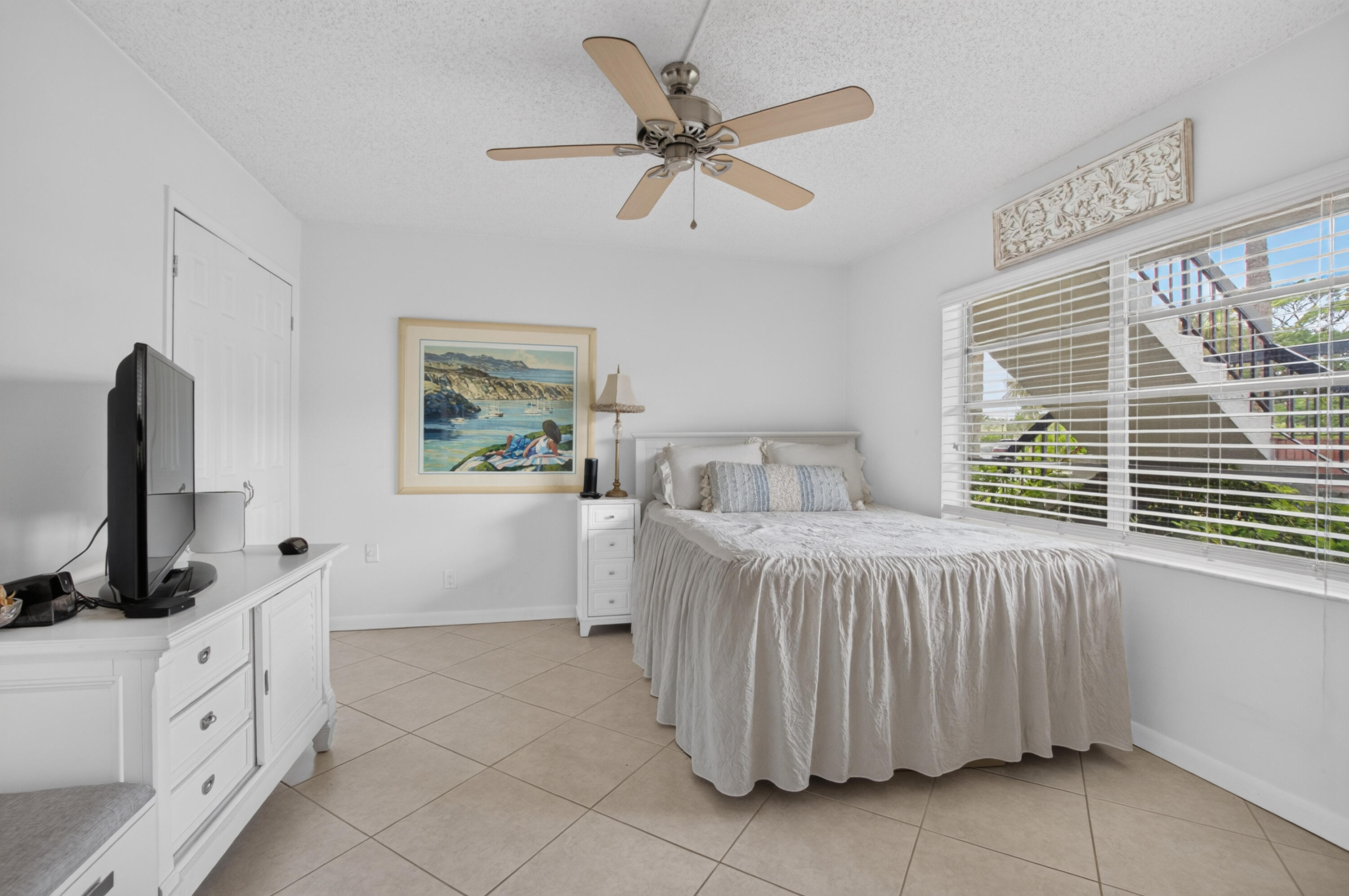 PALM GREENS AT VILLA DEL RAY CONDO - Residential