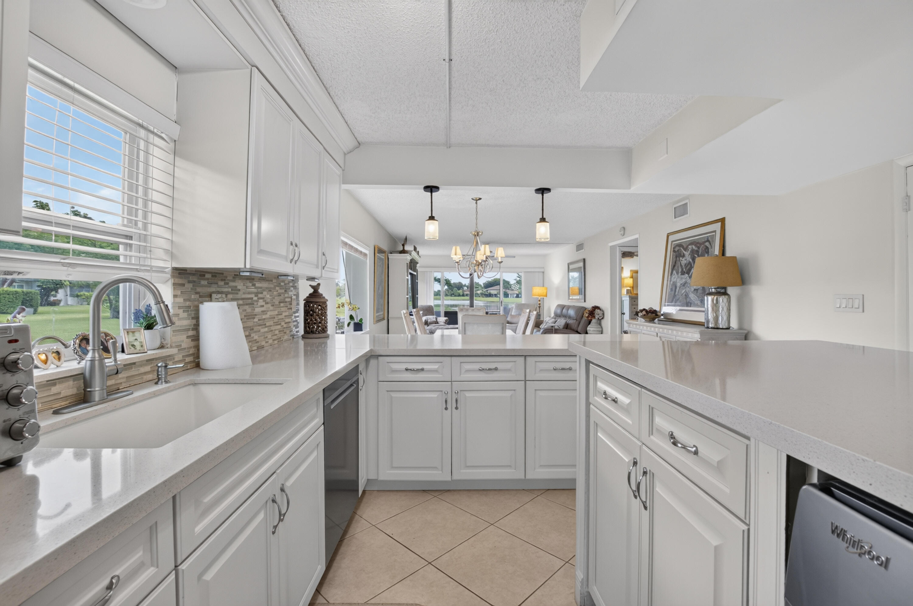 PALM GREENS AT VILLA DEL RAY CONDO - Residential