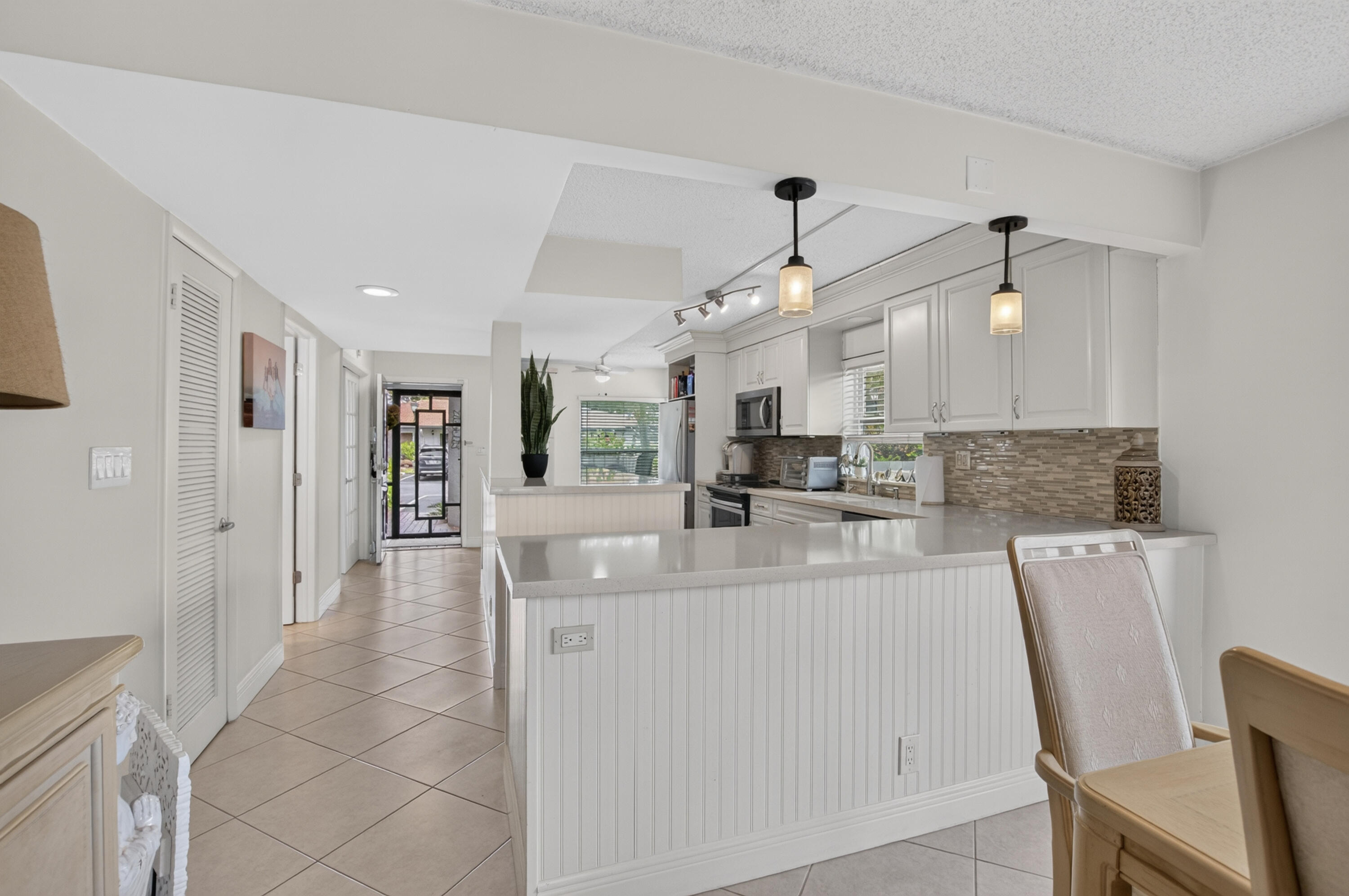 PALM GREENS AT VILLA DEL RAY CONDO - Residential