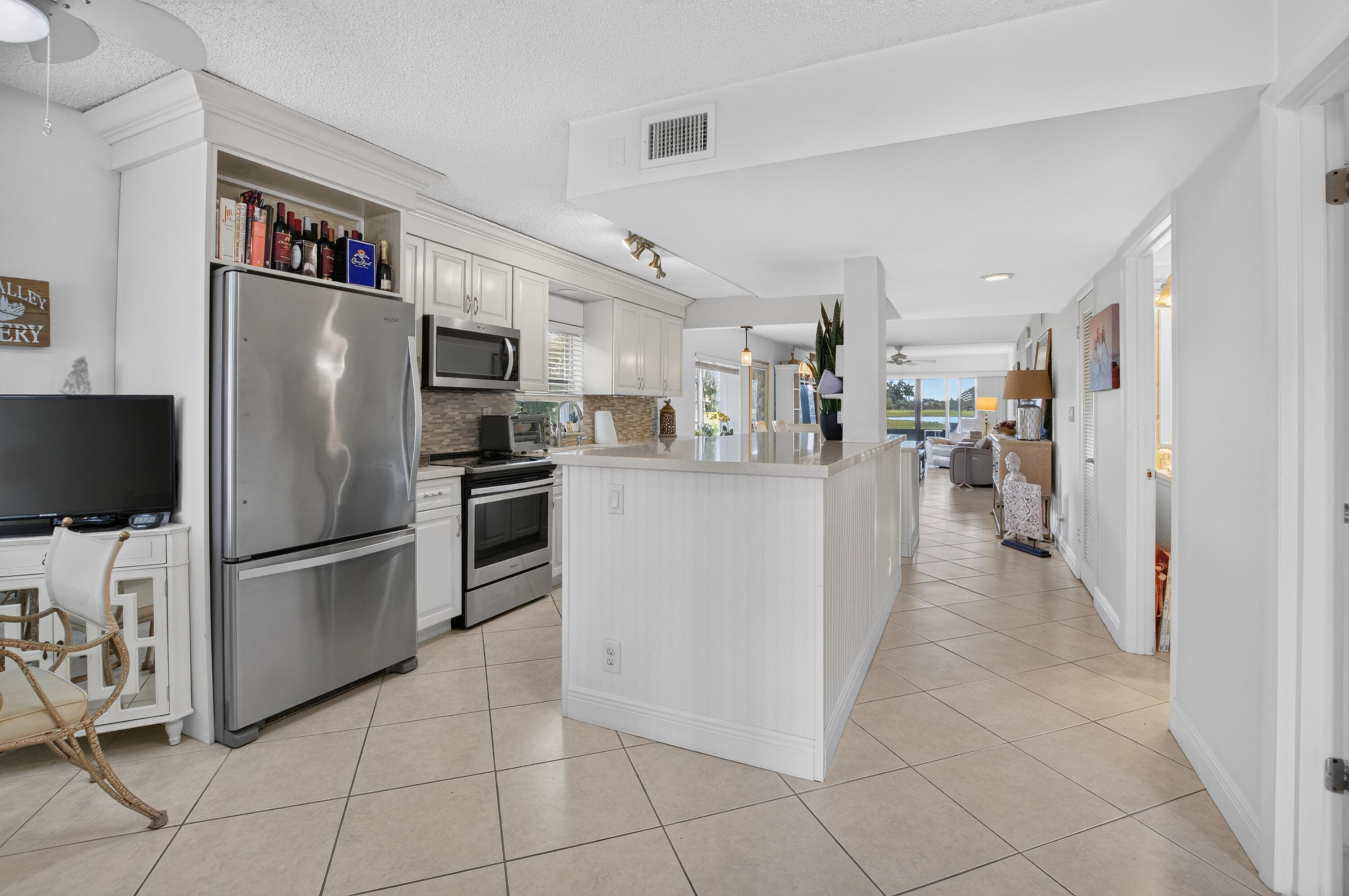 PALM GREENS AT VILLA DEL RAY CONDO - Residential