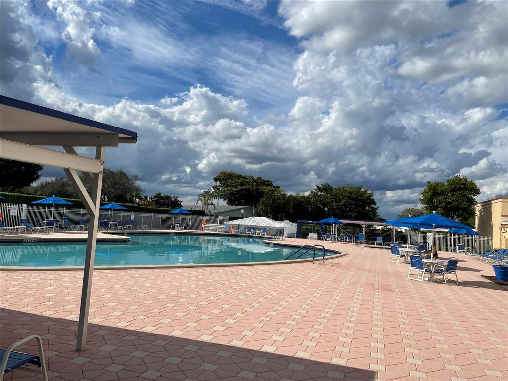 Lauderdale West 2 Sec 78- - Residential