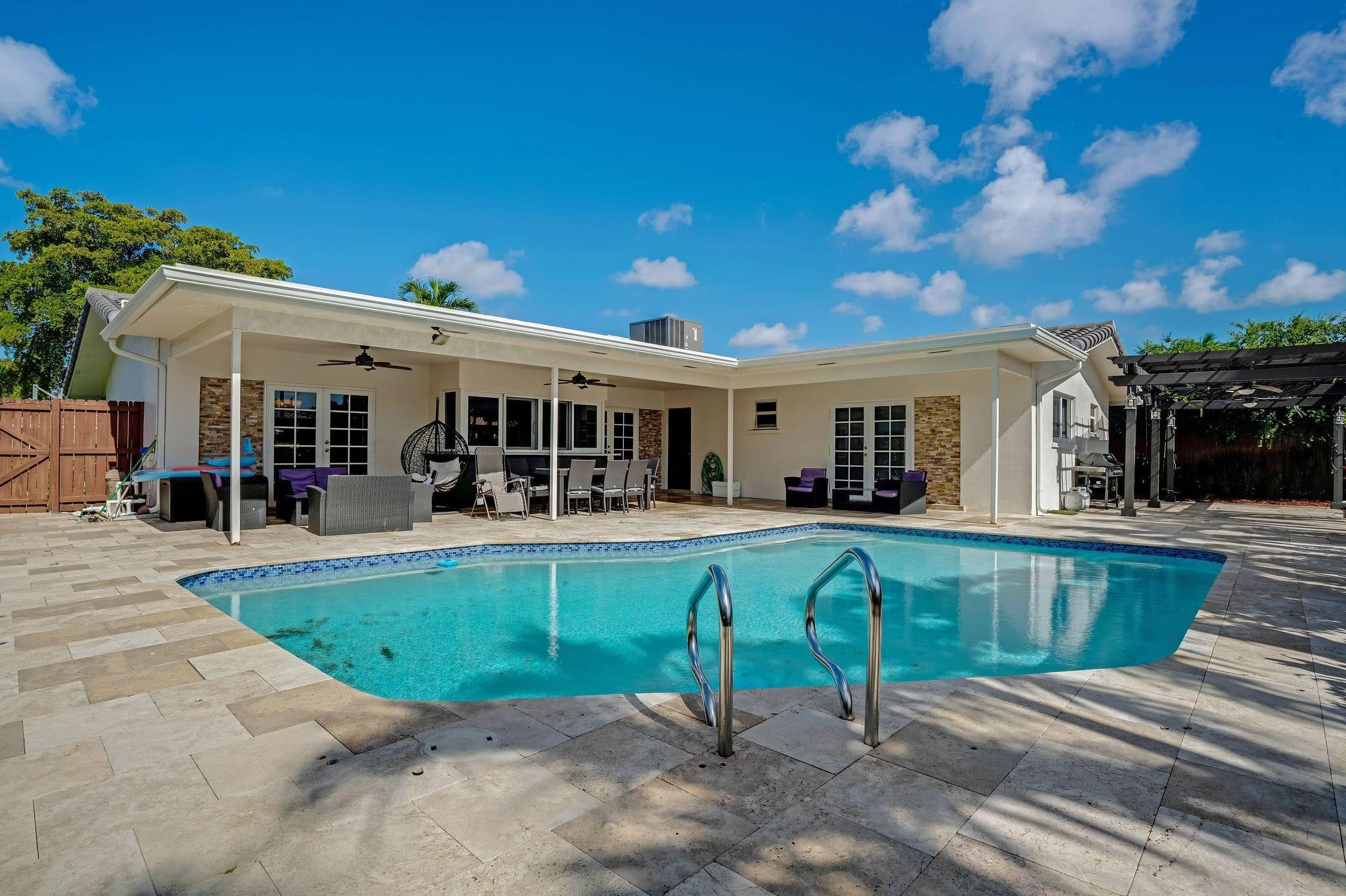 EMERALD HILLS - Residential