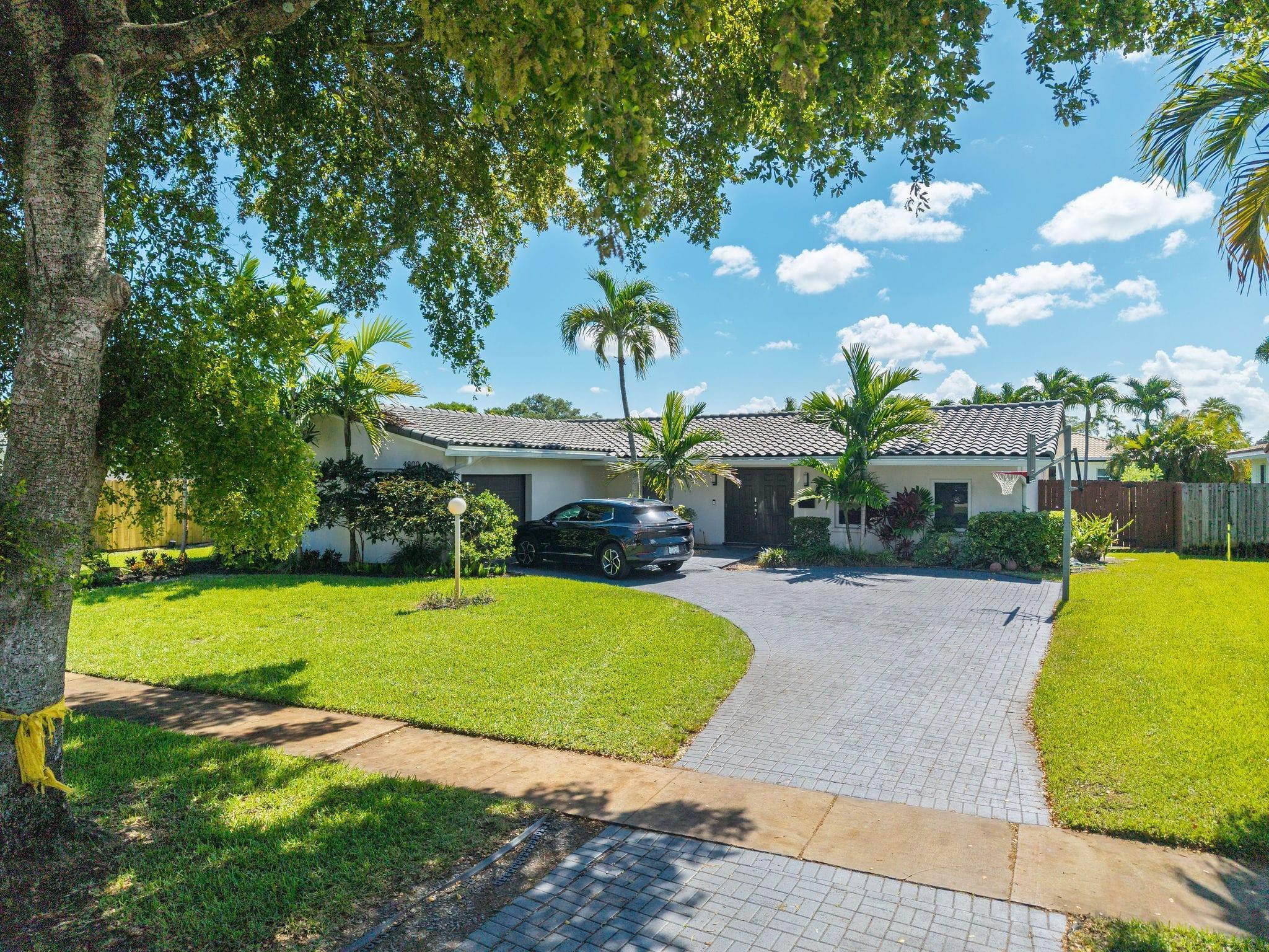 EMERALD HILLS - Residential