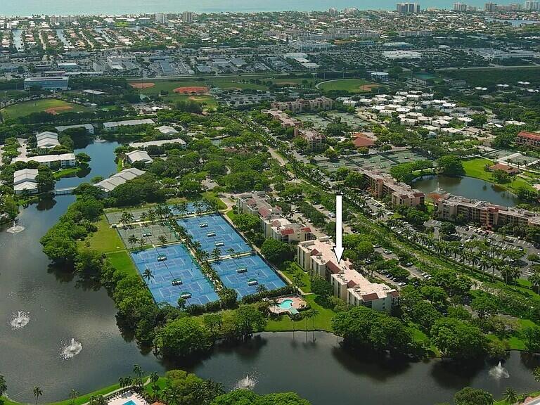 LAVERS RESORT & RACQUET CLUB - Residential Lease