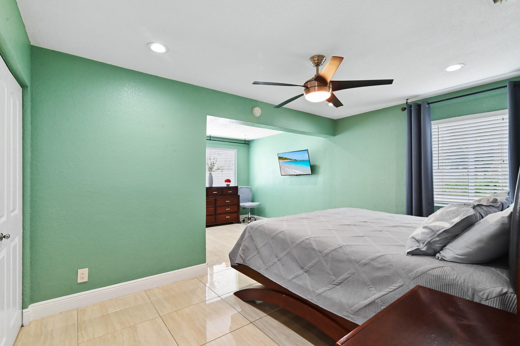 PALM SPRINGS VILLAGE 5 - Residential