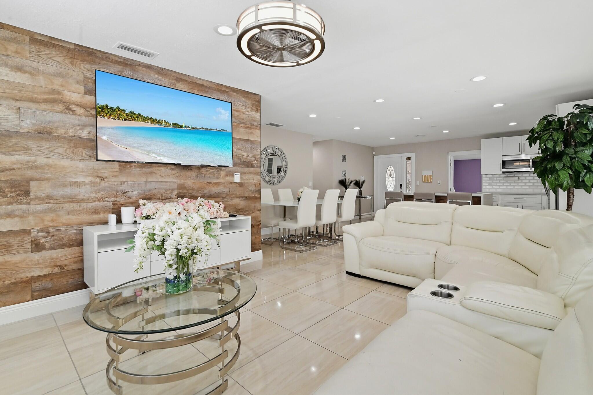 PALM SPRINGS VILLAGE 5 - Residential