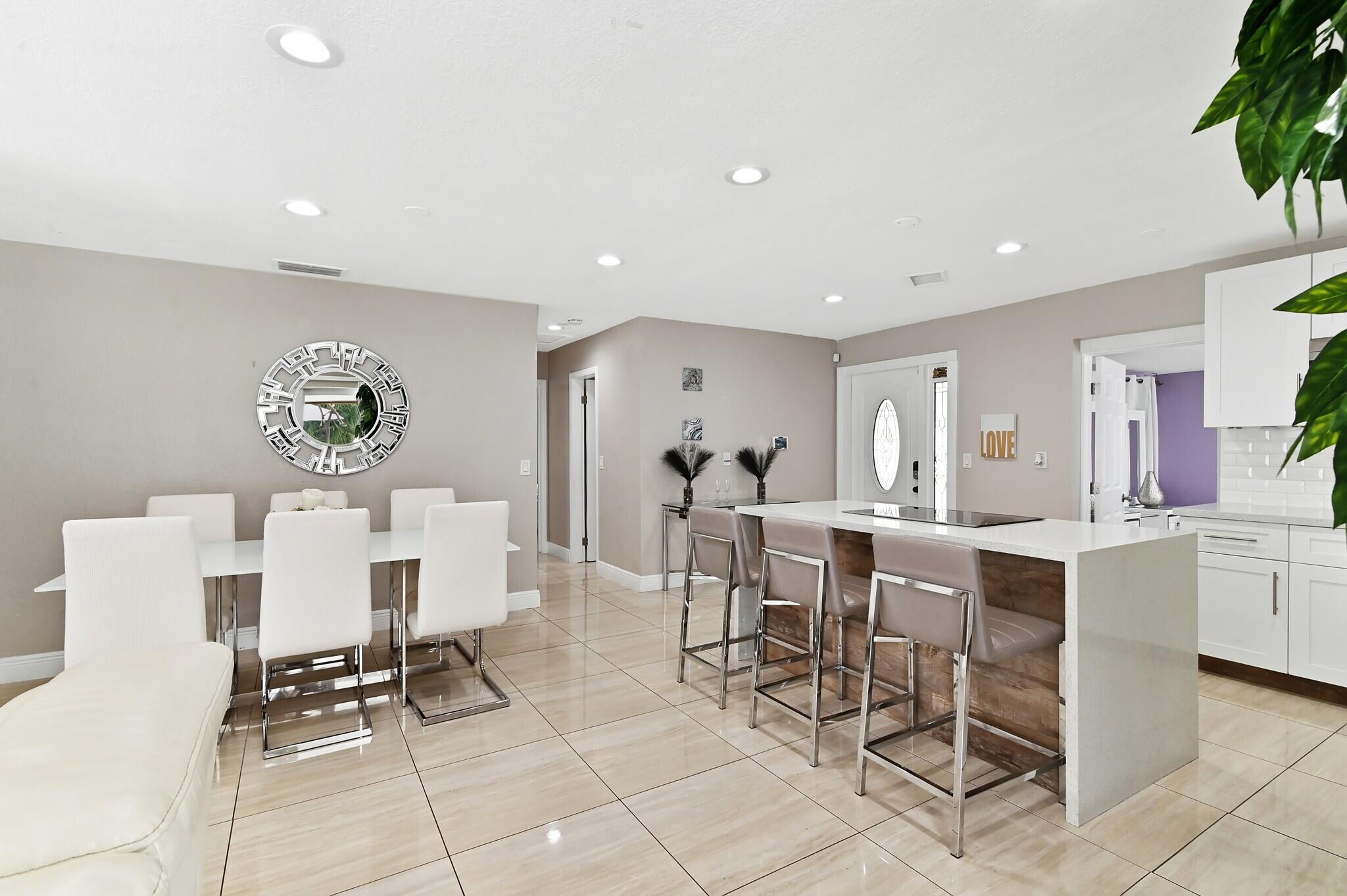 PALM SPRINGS VILLAGE 5 - Residential