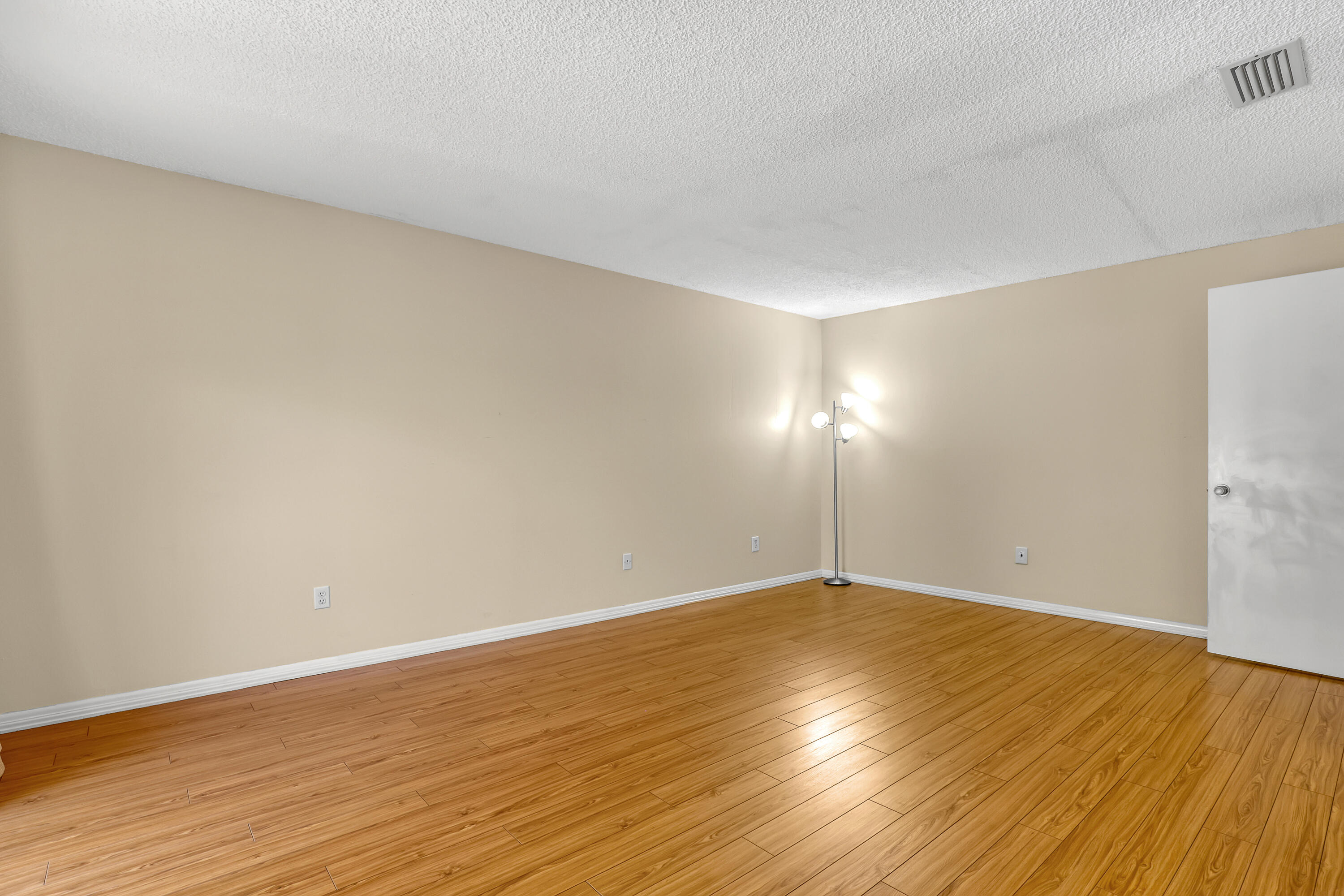 QUADRILLE - Residential