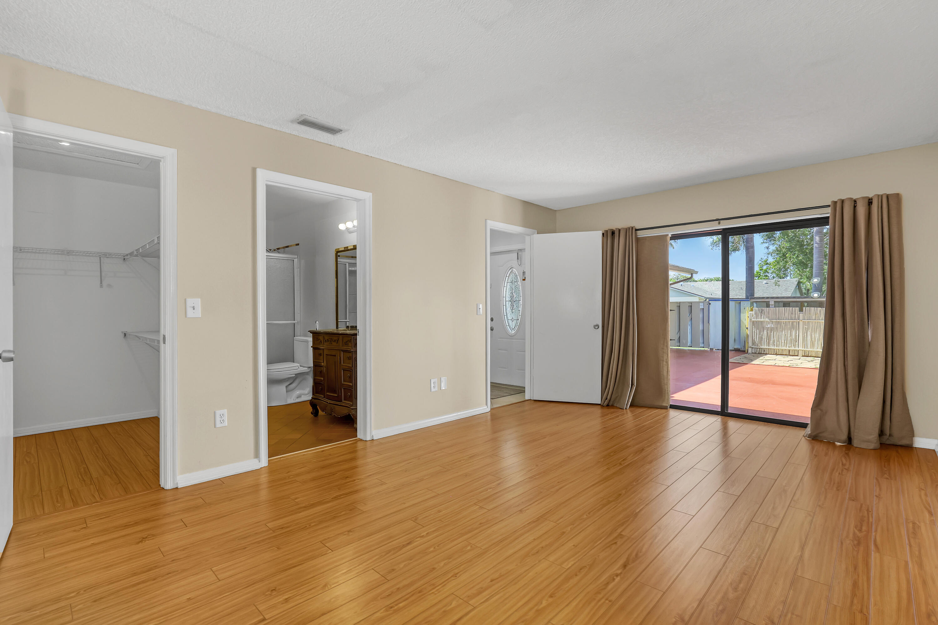 QUADRILLE - Residential