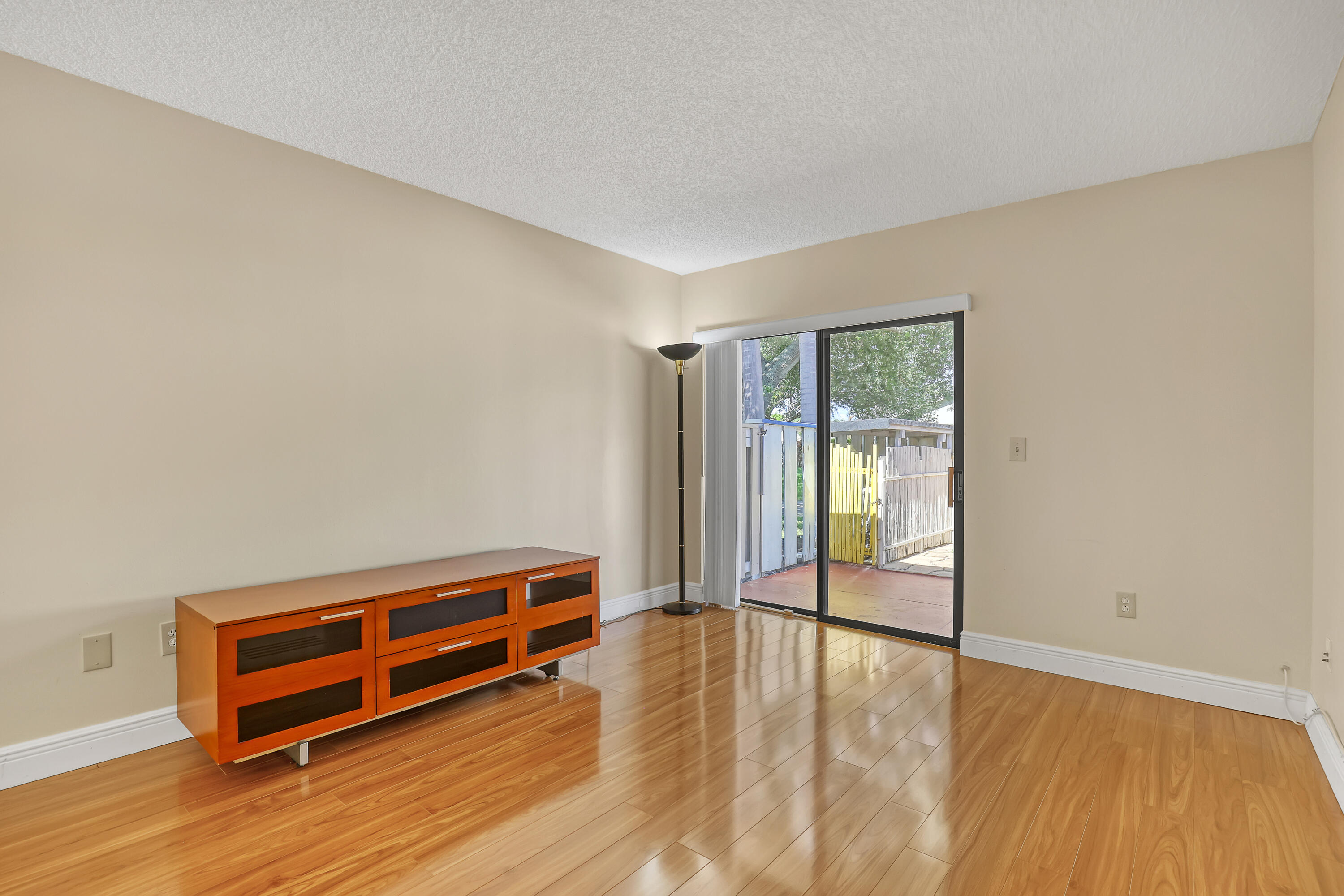 QUADRILLE - Residential