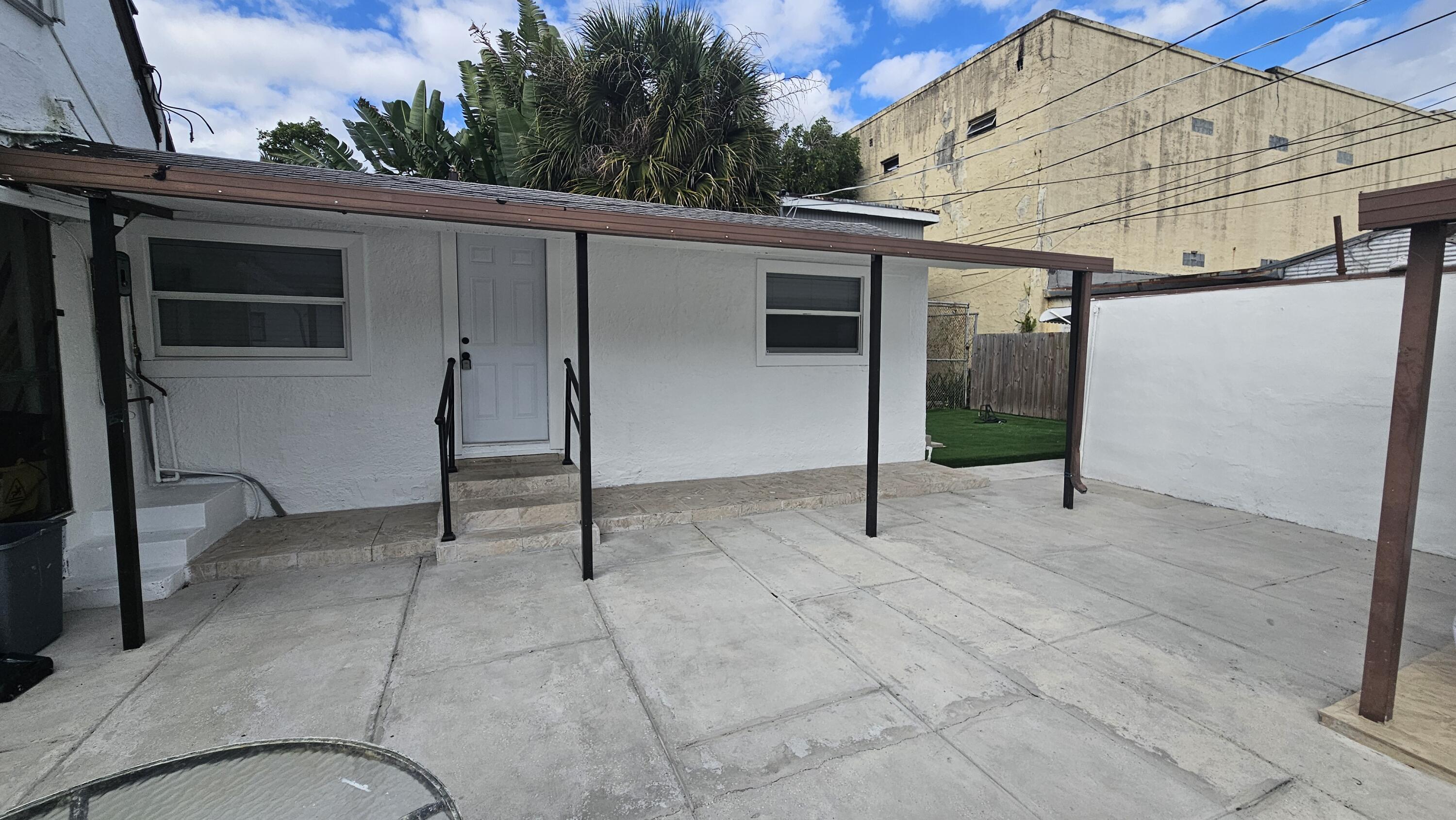 SUNSHINE PARK ADD 1 - Residential Lease
