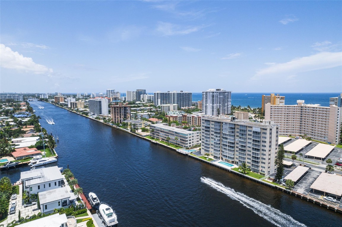 Riverside Towers - Residential