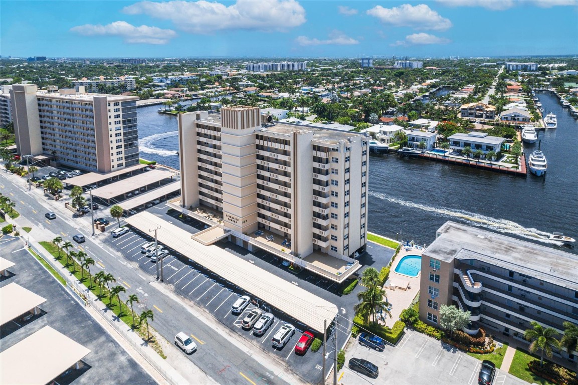 Riverside Towers - Residential