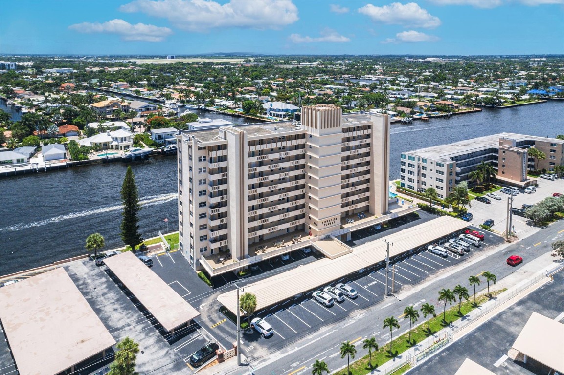 Riverside Towers - Residential