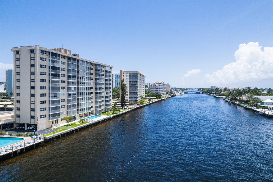 Riverside Towers - Residential