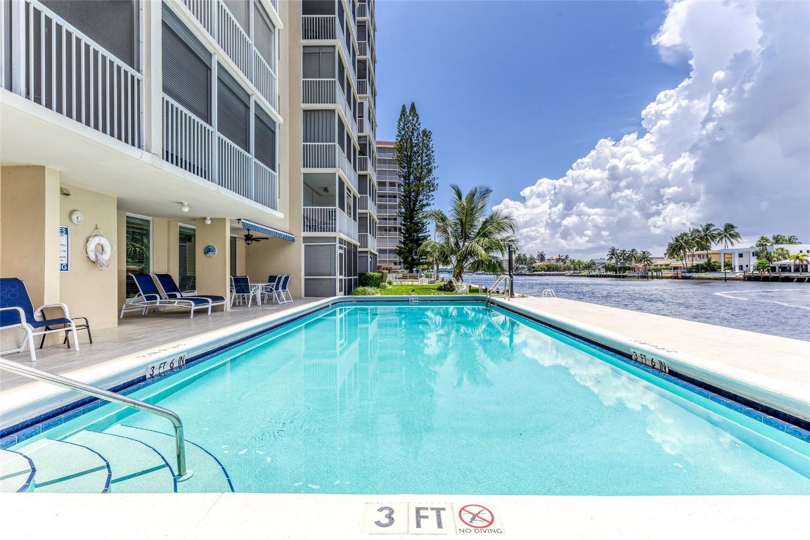 Riverside Towers - Residential