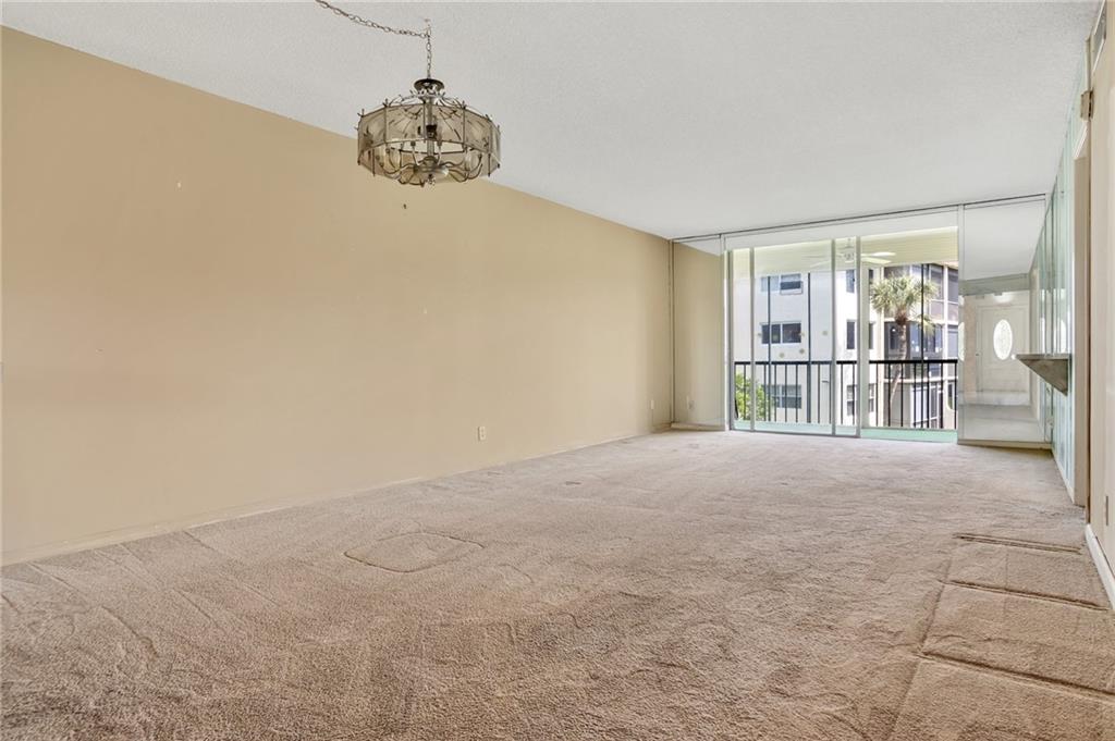 Hollybrook Golf & Tennis - Residential