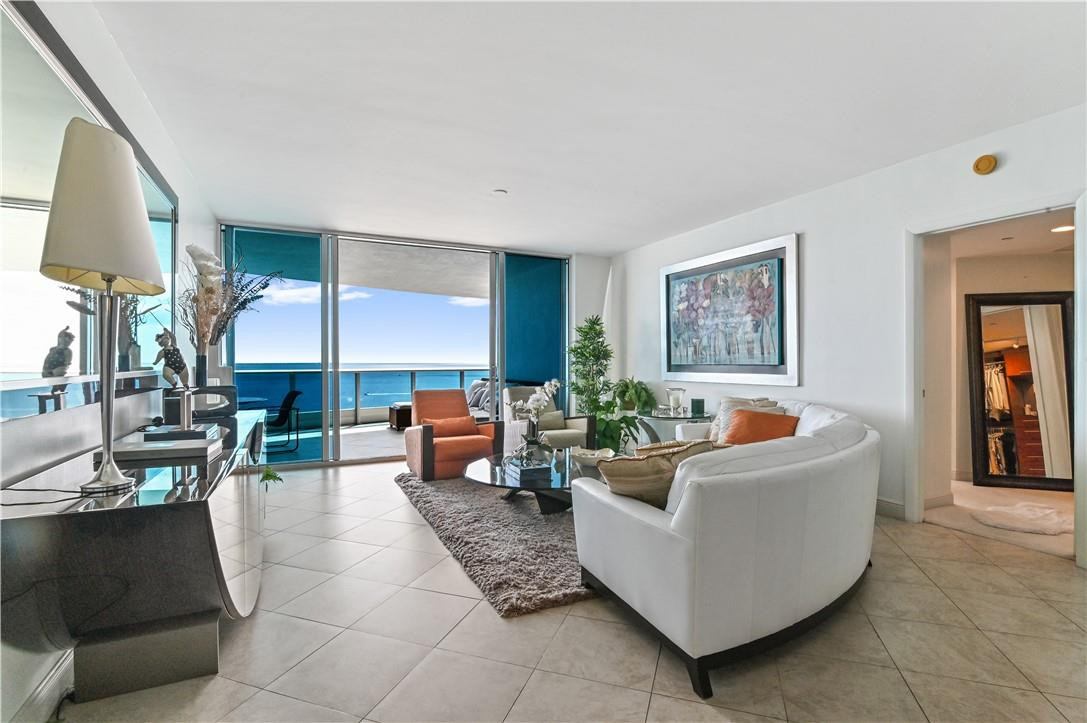 Aquazul Condo - Residential Lease