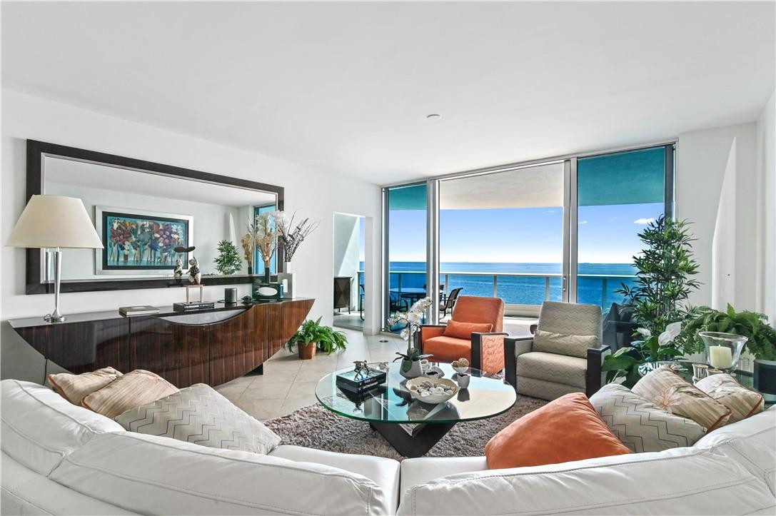 Aquazul Condo - Residential Lease