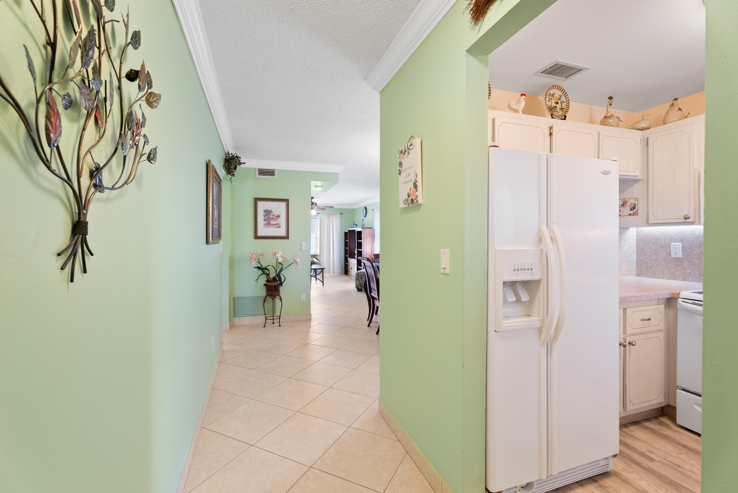 VISTA PINES CONDO - Residential Lease