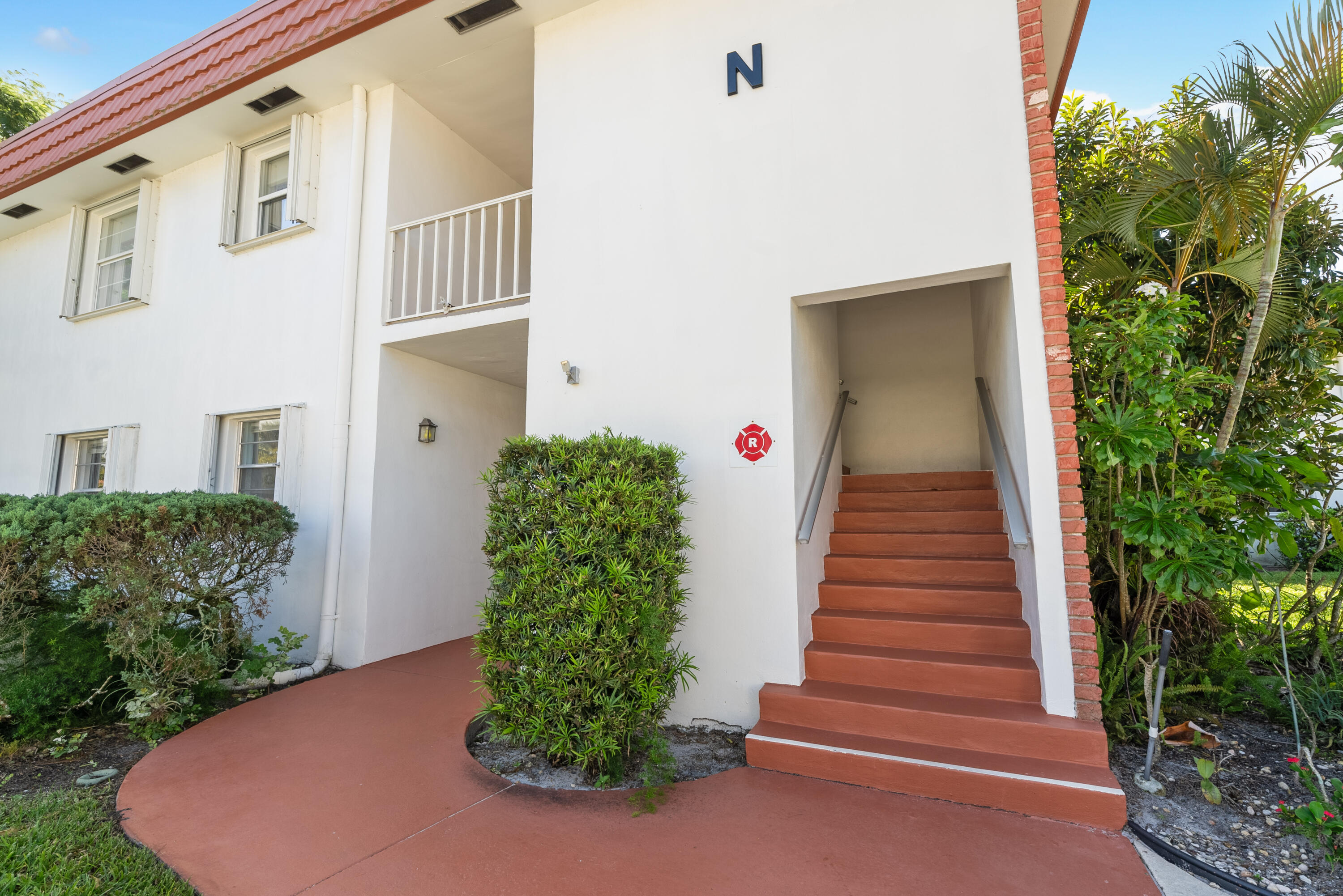 VISTA PINES CONDO - Residential Lease